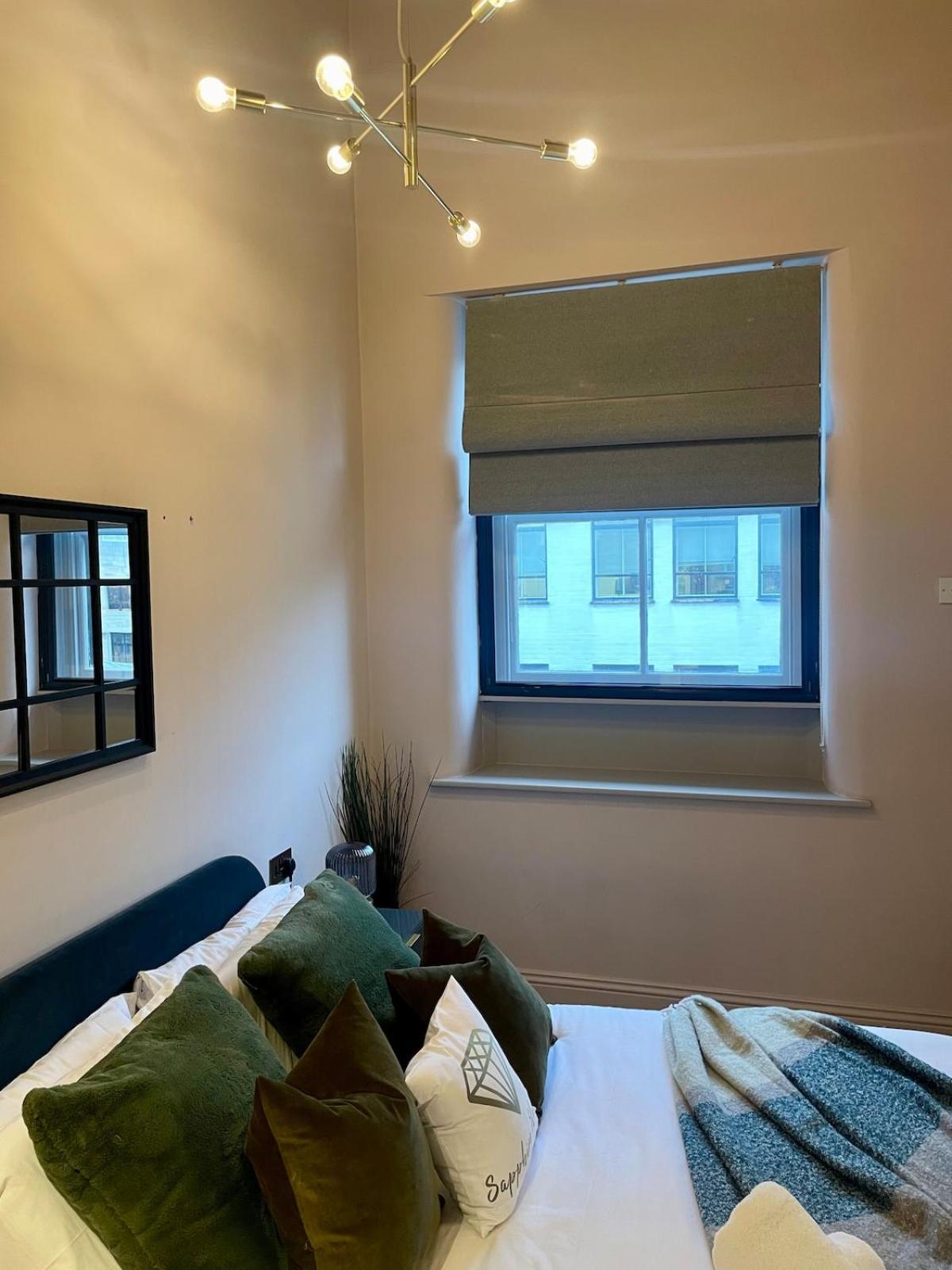 Emerald Escape 3 Bed 3 Bath *