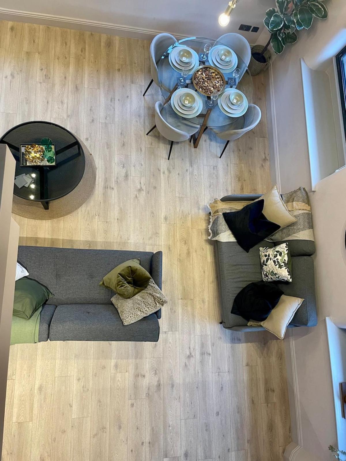 Emerald Escape 3 Bed 3 Bath Manchester
