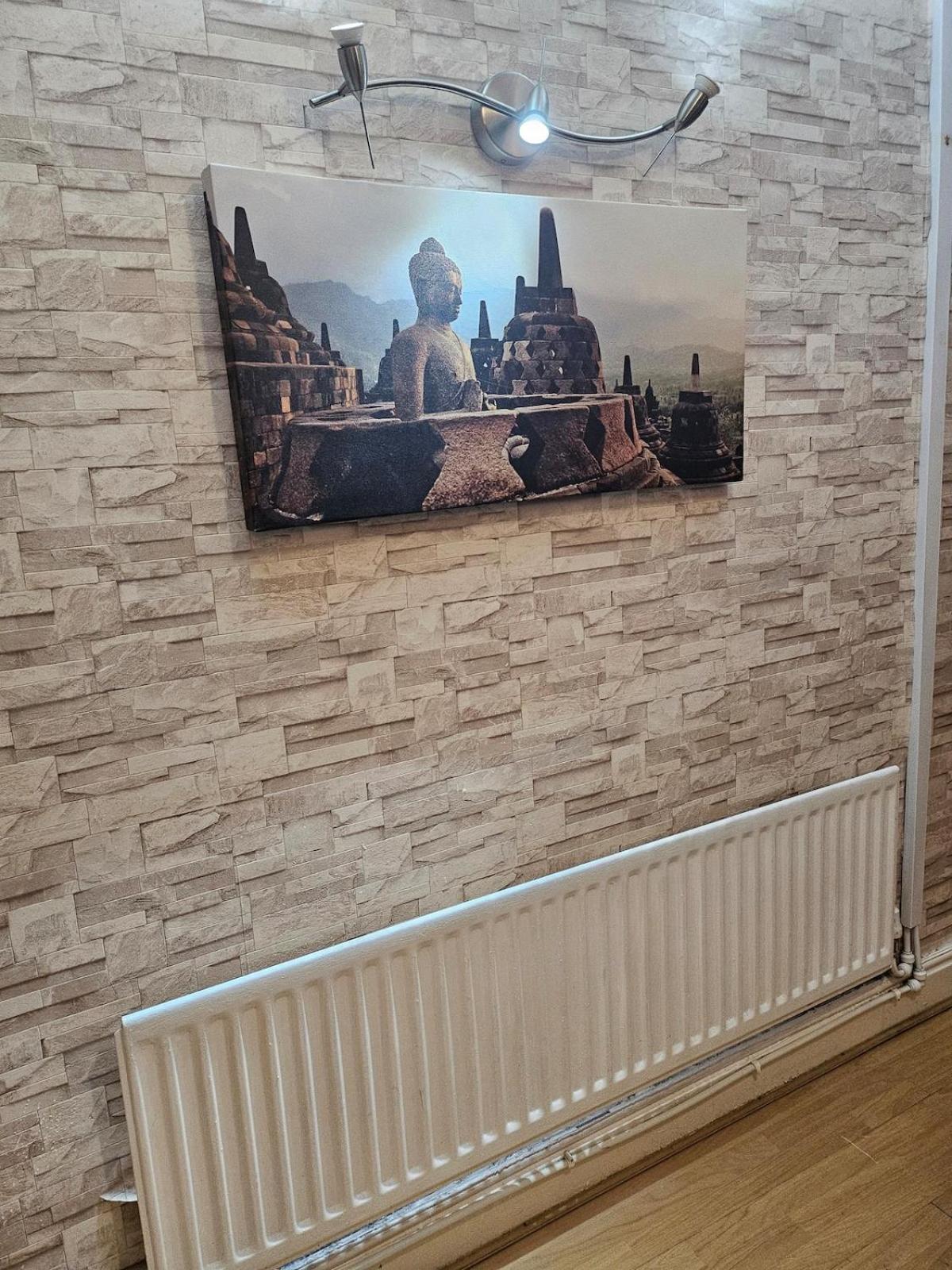 Go Big ! Entire Cozy House For Max 8 People Near Center Holiday home Manchester