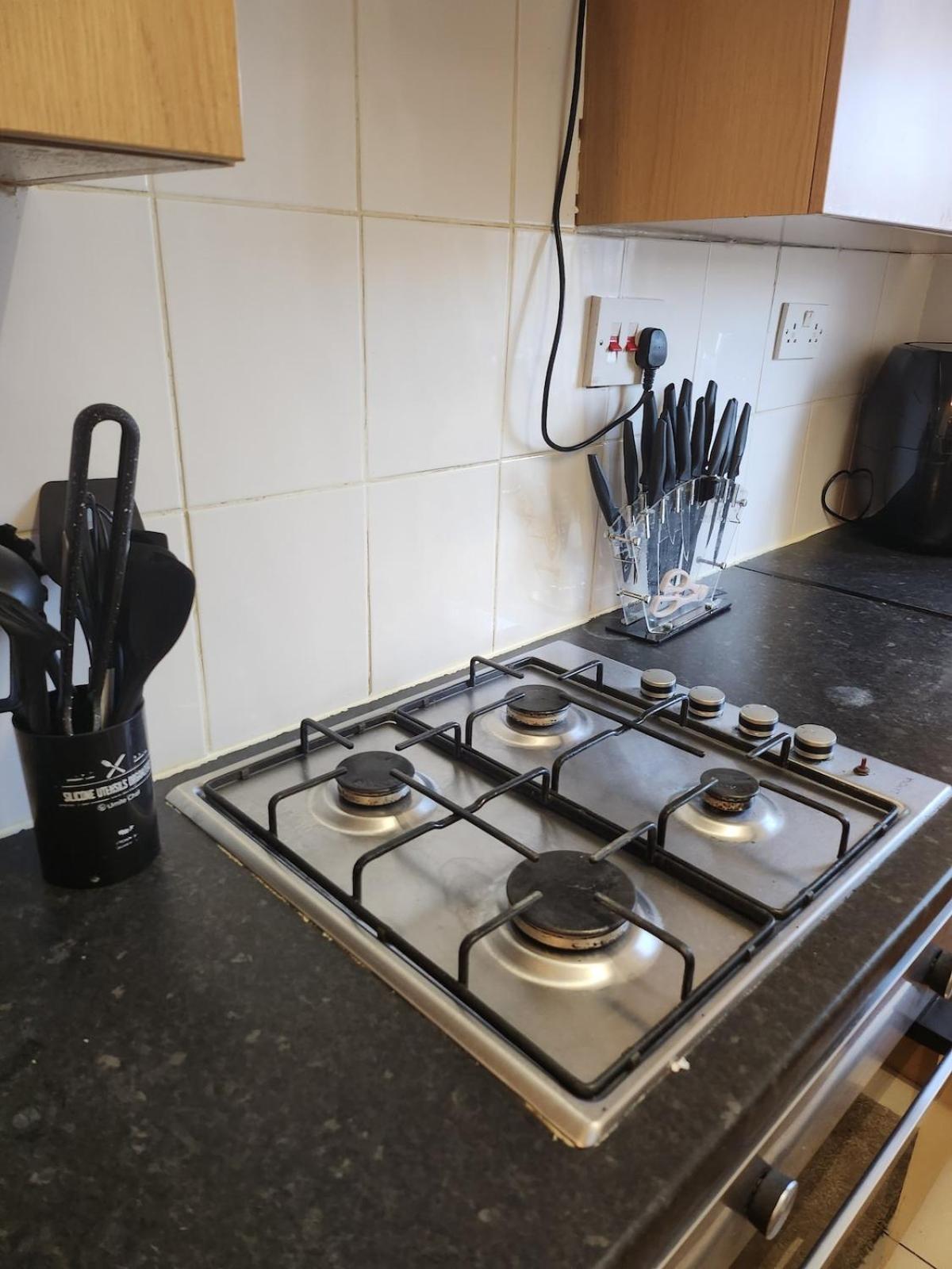 Go Big ! Entire Cozy House For Max 8 People Near Center * Manchester