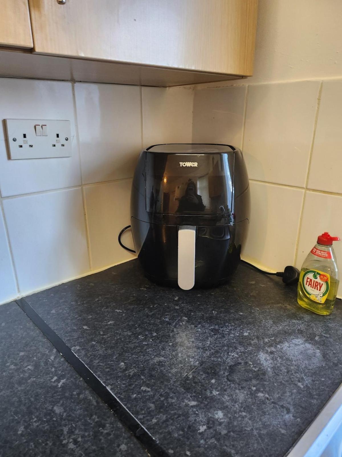 Go Big ! Entire Cozy House For Max 8 People Near Center Holiday home Manchester