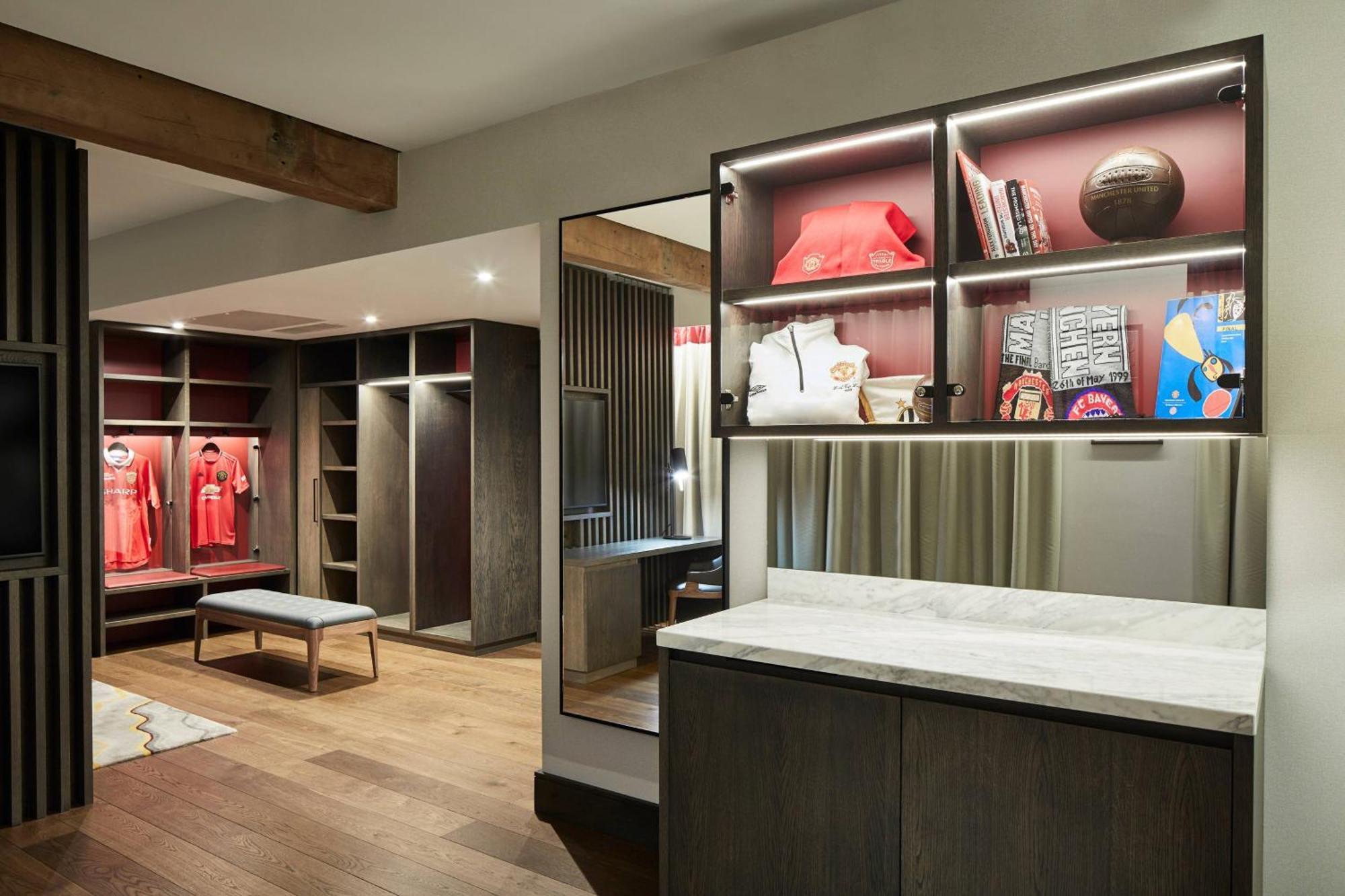 Hotel Marriott Victoria & 4*