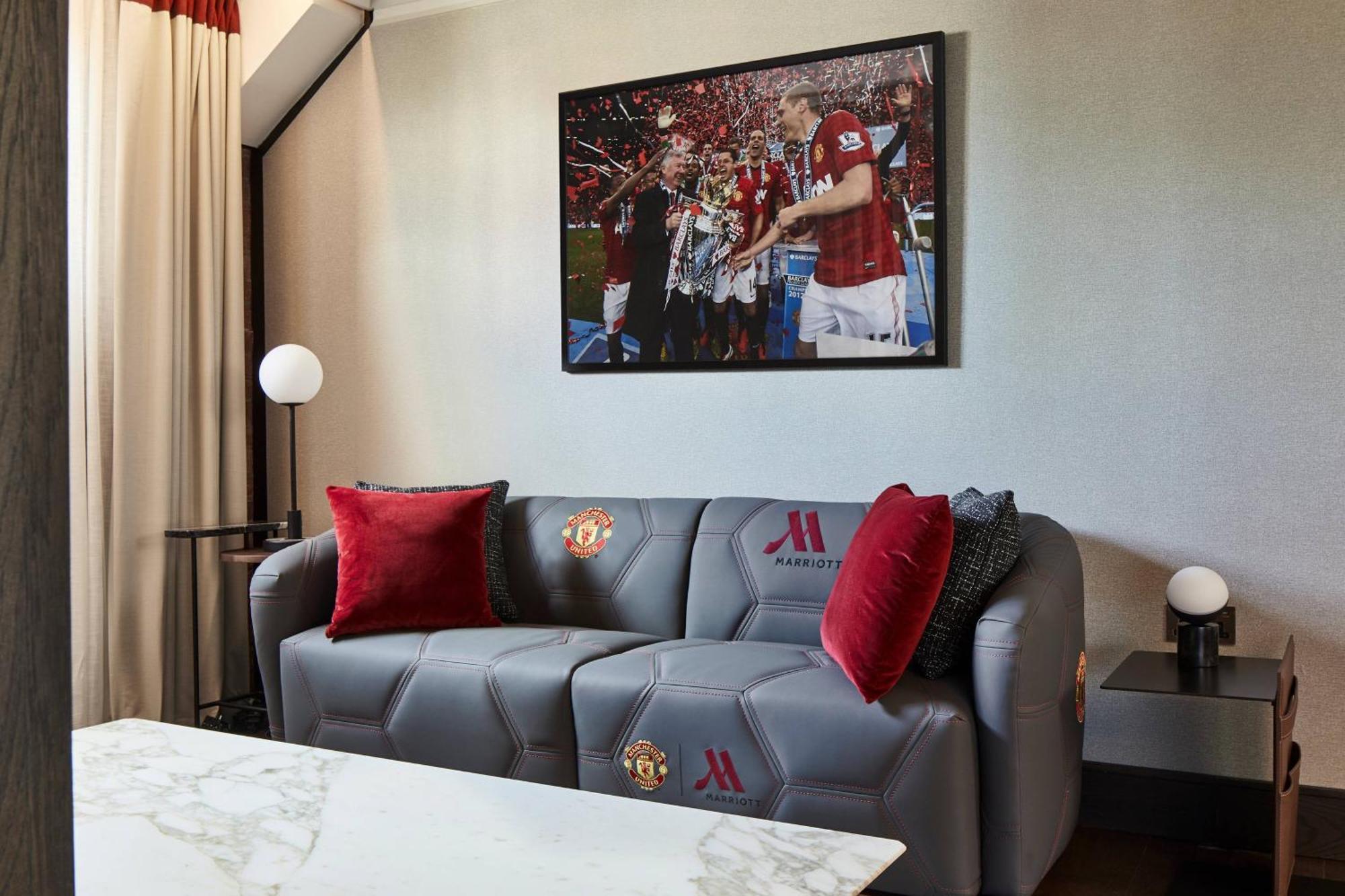 Marriott Victoria & Manchester