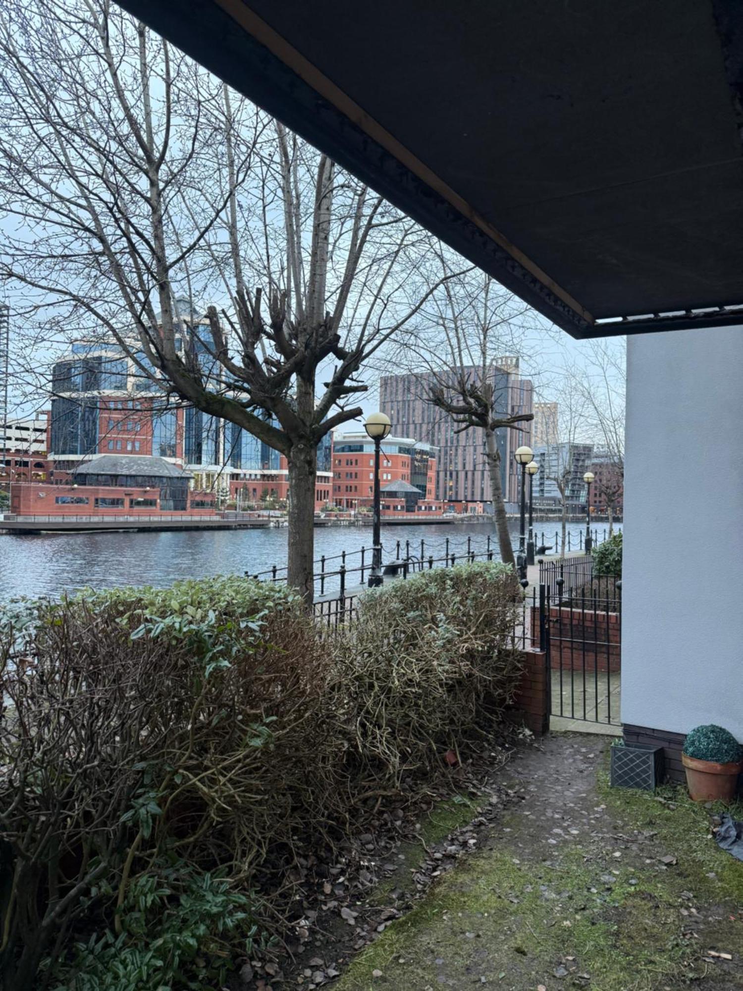 Vancouver View * Manchester