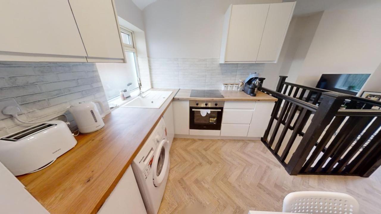 Apartment Heaton Park Manchester