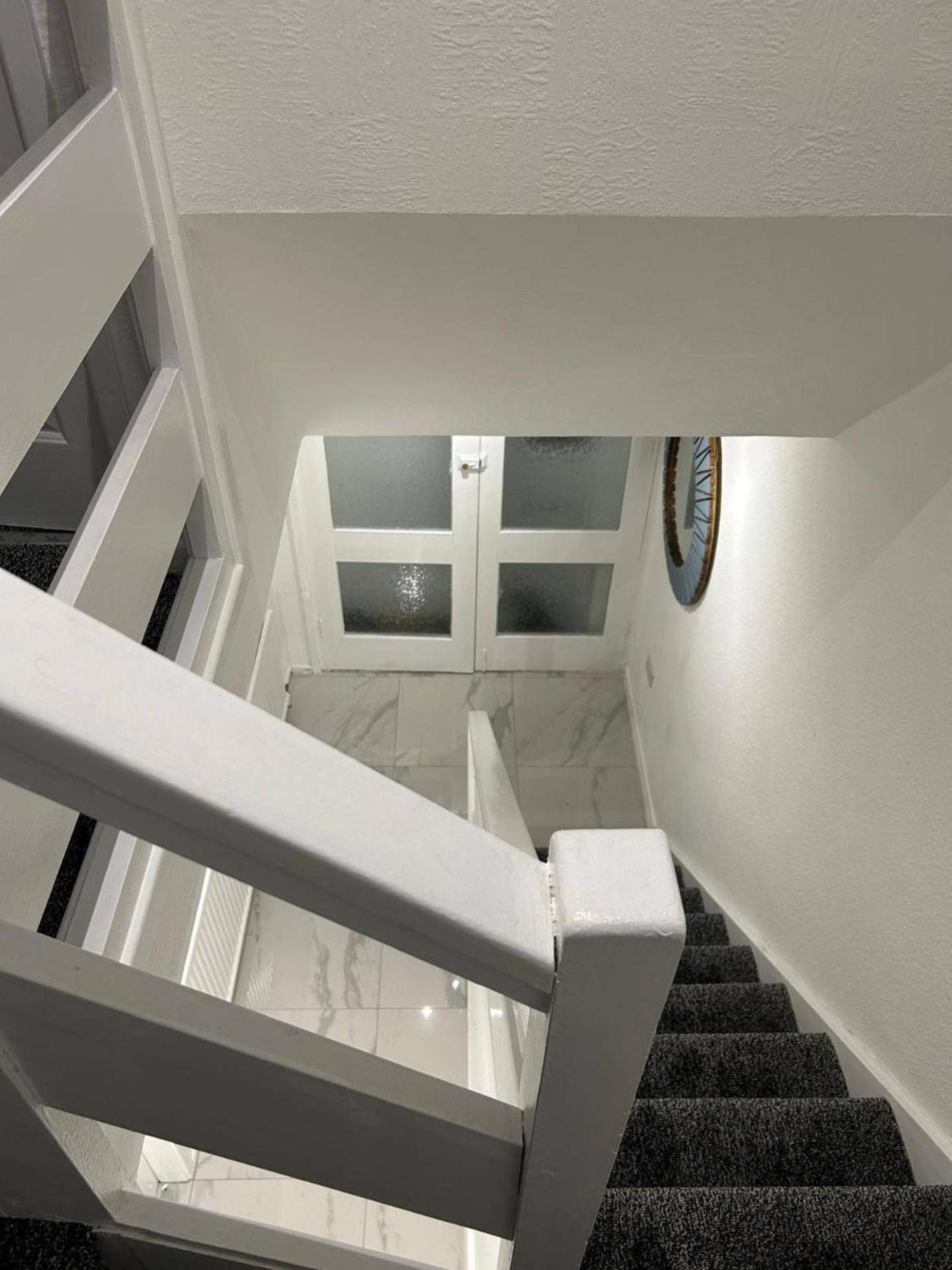 Housesleeps9-fireplace-garden-bbq-tv * Manchester