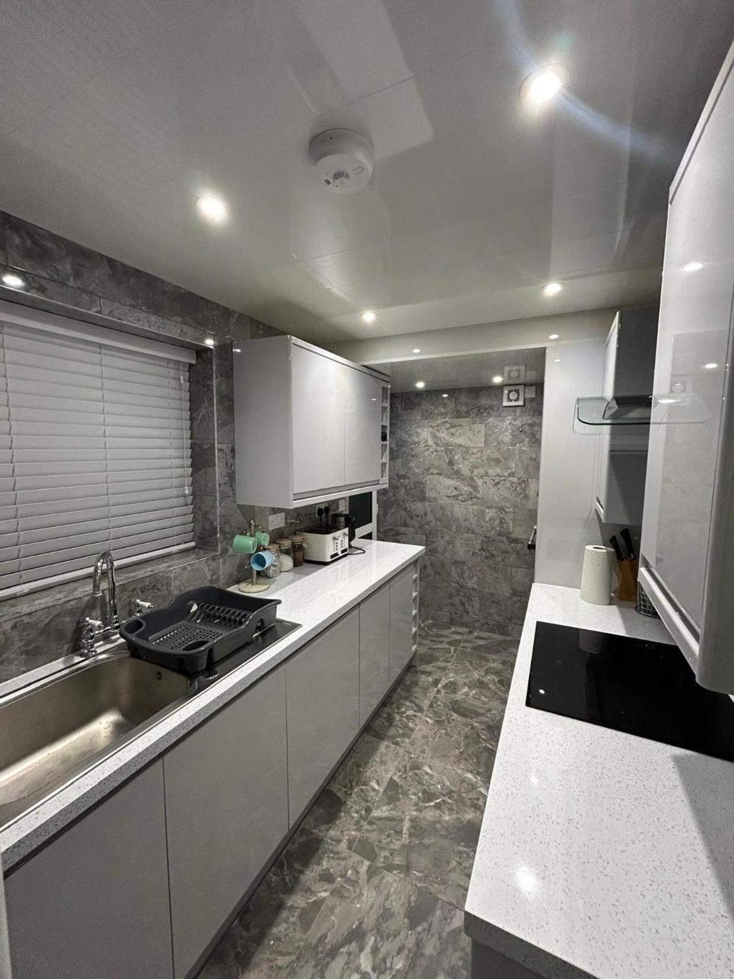 Housesleeps9-fireplace-garden-bbq-tv Holiday home Manchester