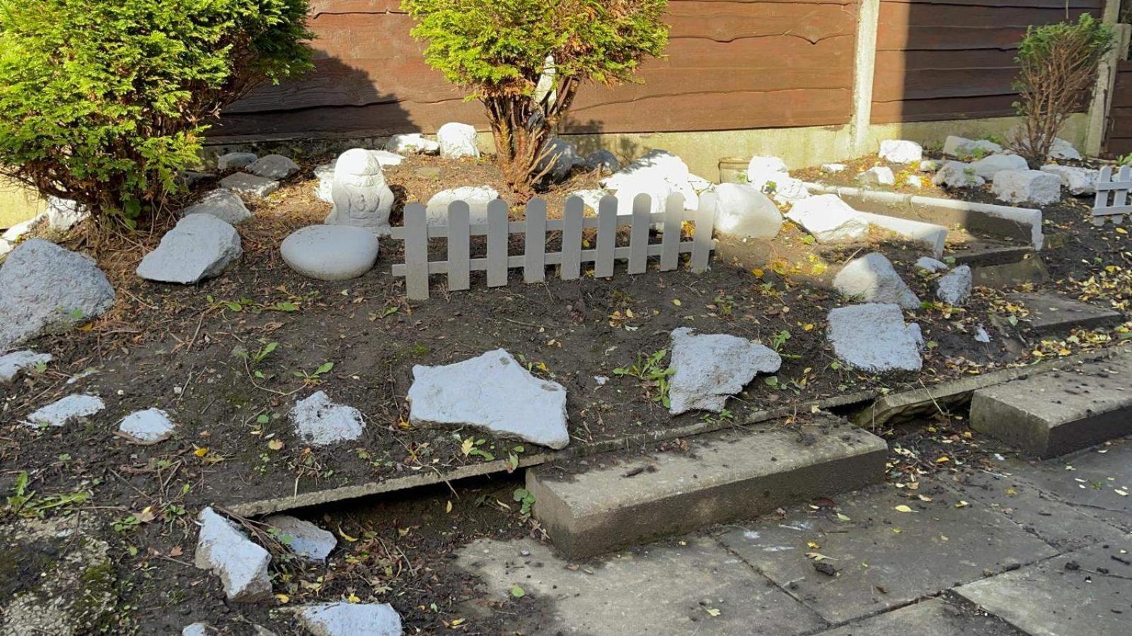 Housesleeps9-fireplace-garden-bbq-tv * Manchester