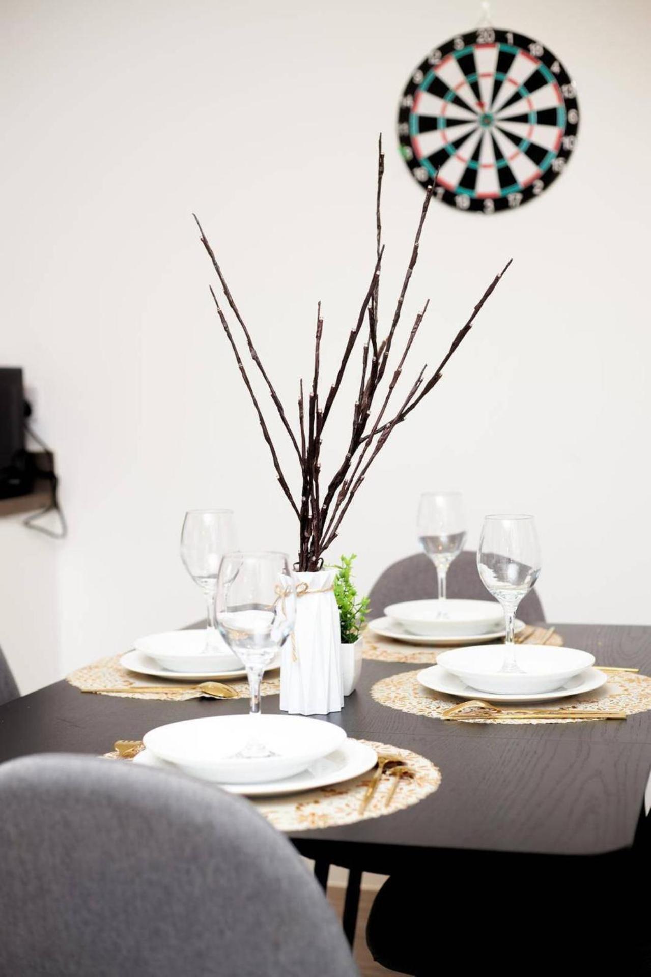 Apartment Apartment-sleeps4-streetparking-balcony-duplex
