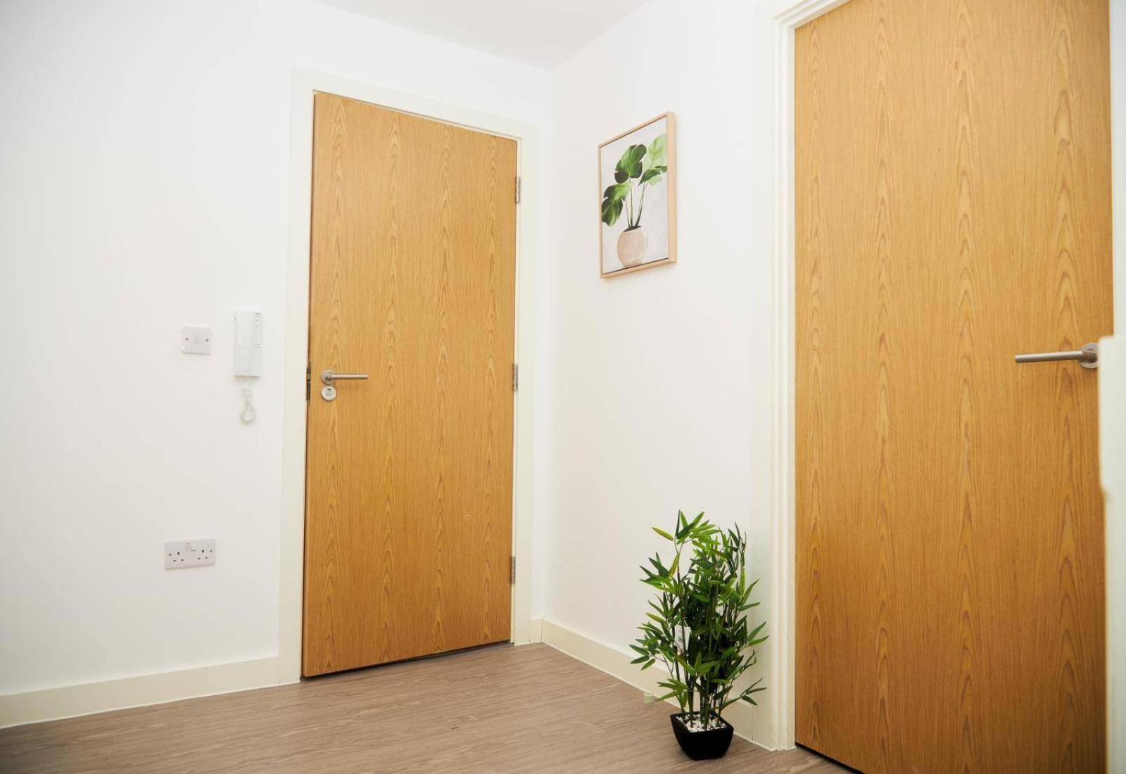 Apartment-sleeps4-streetparking-balcony-duplex * Manchester