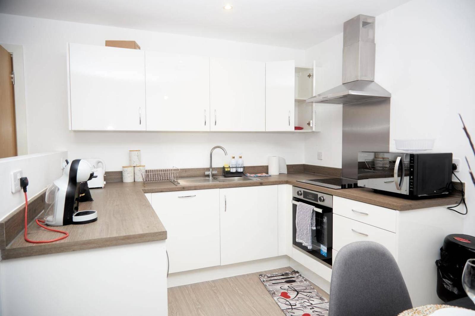 Apartment-sleeps4-streetparking-balcony-duplex Apartment