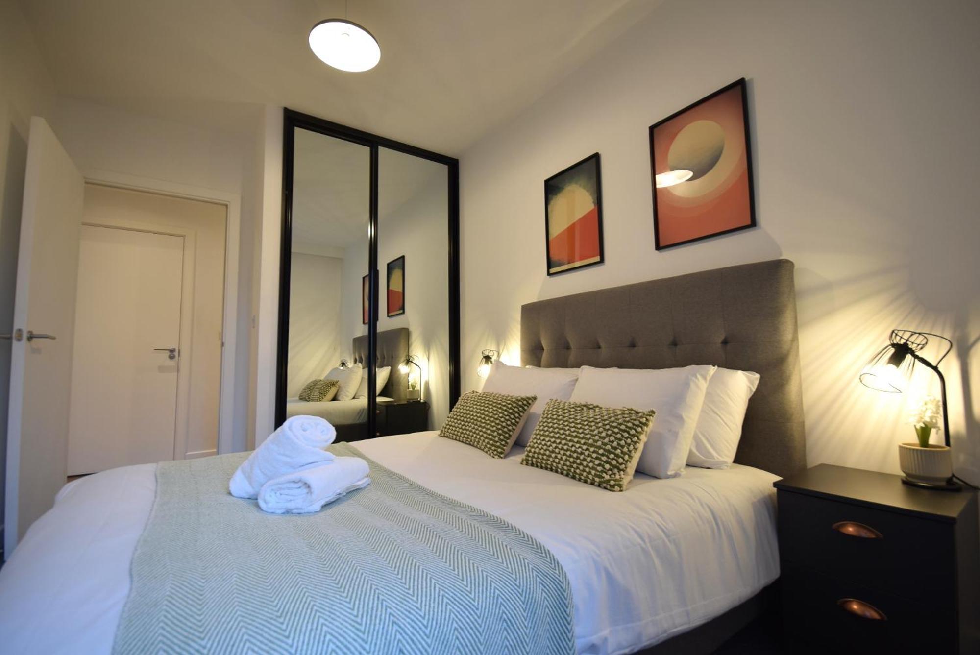 Life 2-bed 1-bath In New Cross *