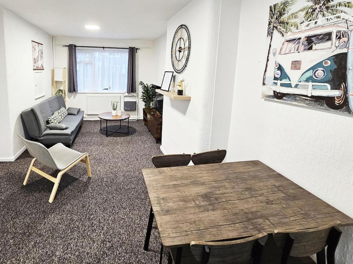 Apartment Swinton, 2