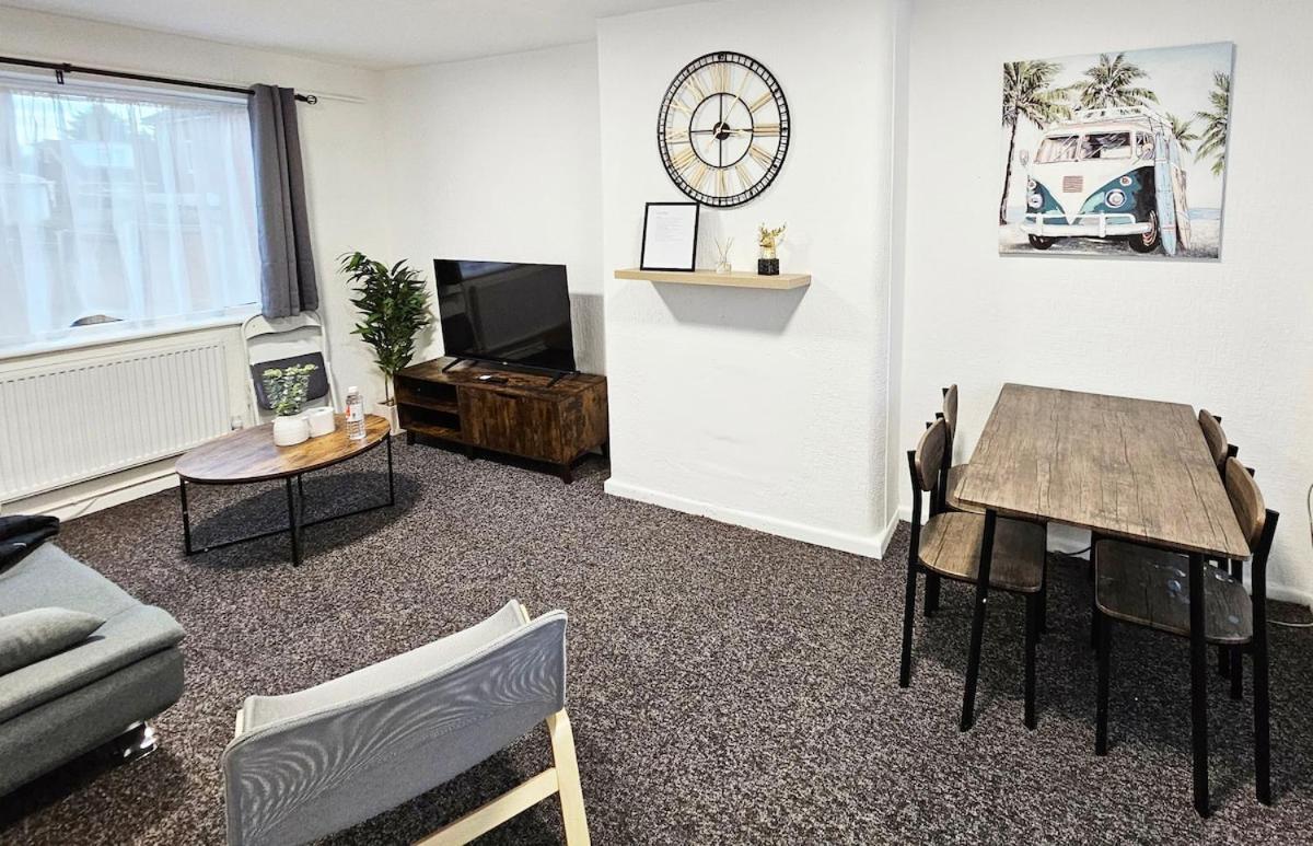 Apartment Swinton, 2