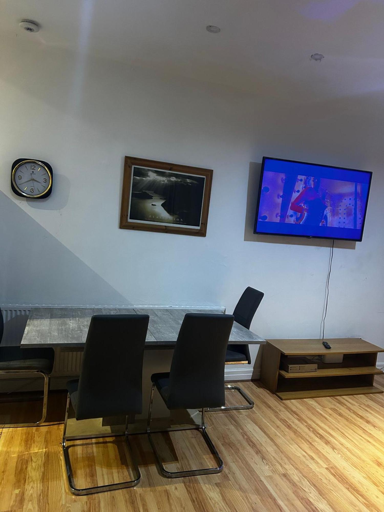 Stunning 4bedrooms Flat Holiday home *