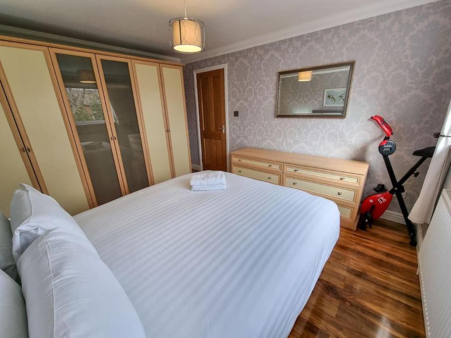 Stunning Family Close To The Centre