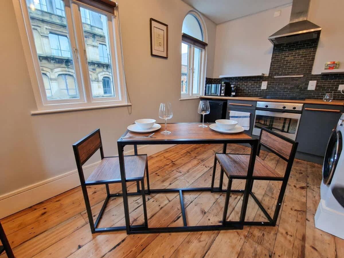 Centre By Superhost Apartment