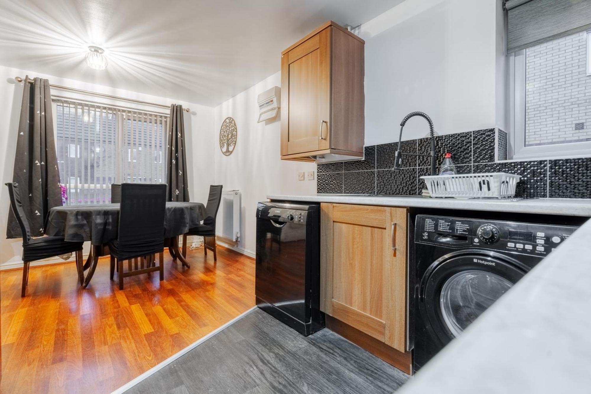 Holiday home Coop Arena & Etihad - Free Parking - Pool Table