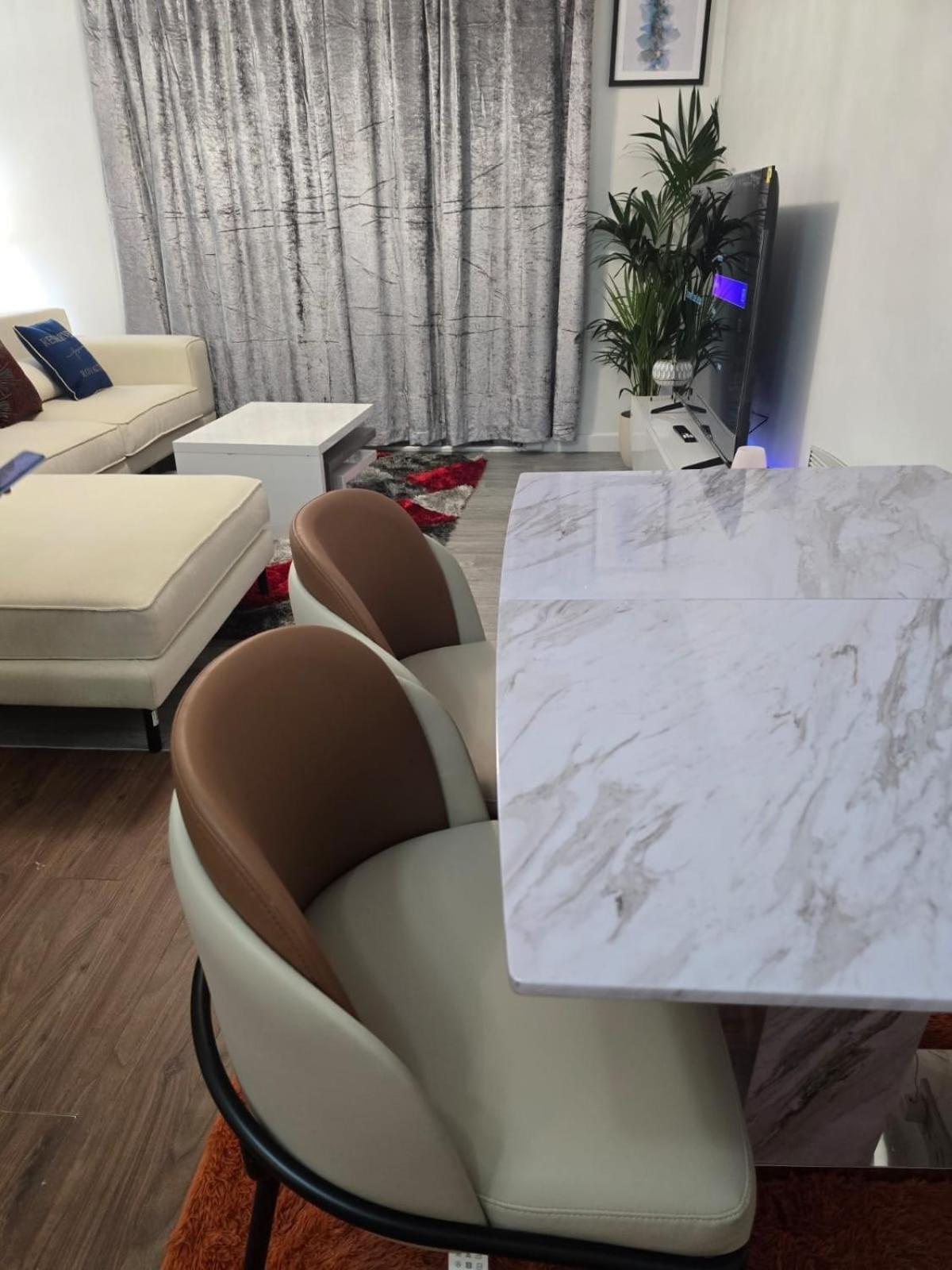 Apartment Mega1 Luxury 1bedroom Apartment, *