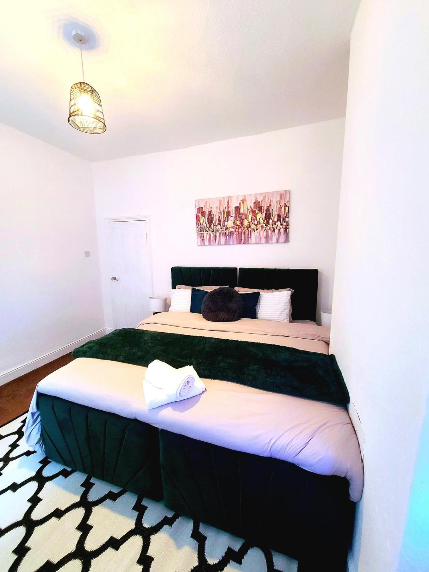 Modern Cosy 2 Bed 2 Baths Holiday home