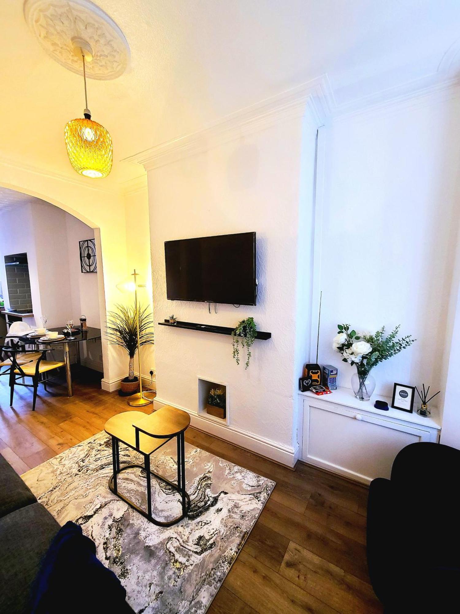 Modern Cosy 2 Bed 2 Baths Holiday home *