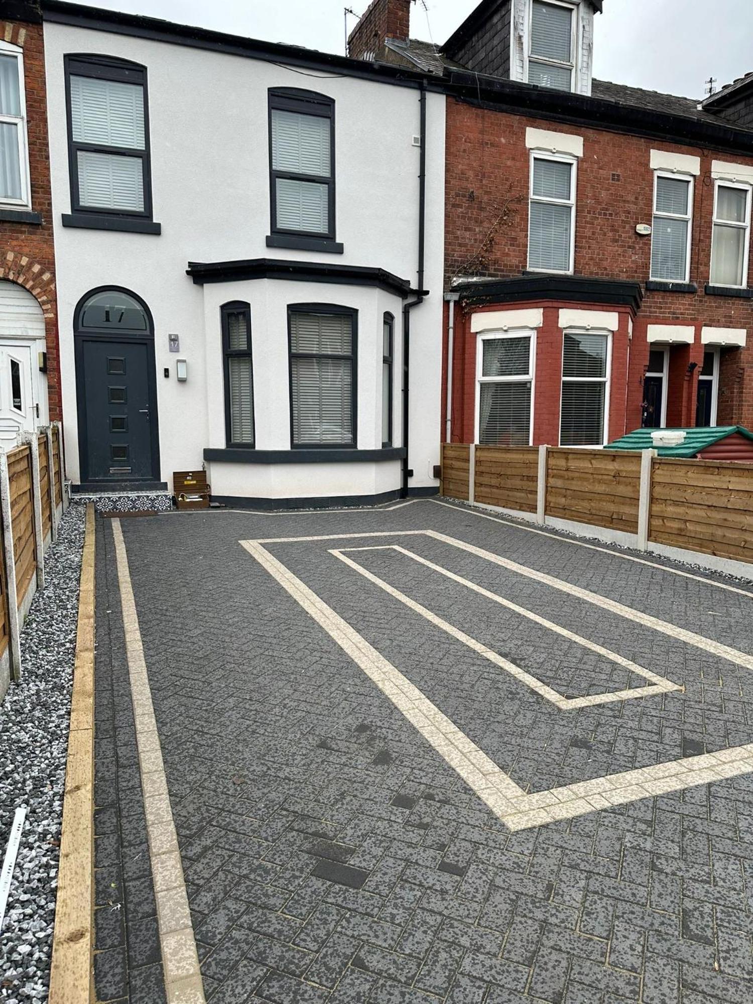 Luxury 6 Bed Near Centre With Cinema & Games 5 Bathrooms Manchester