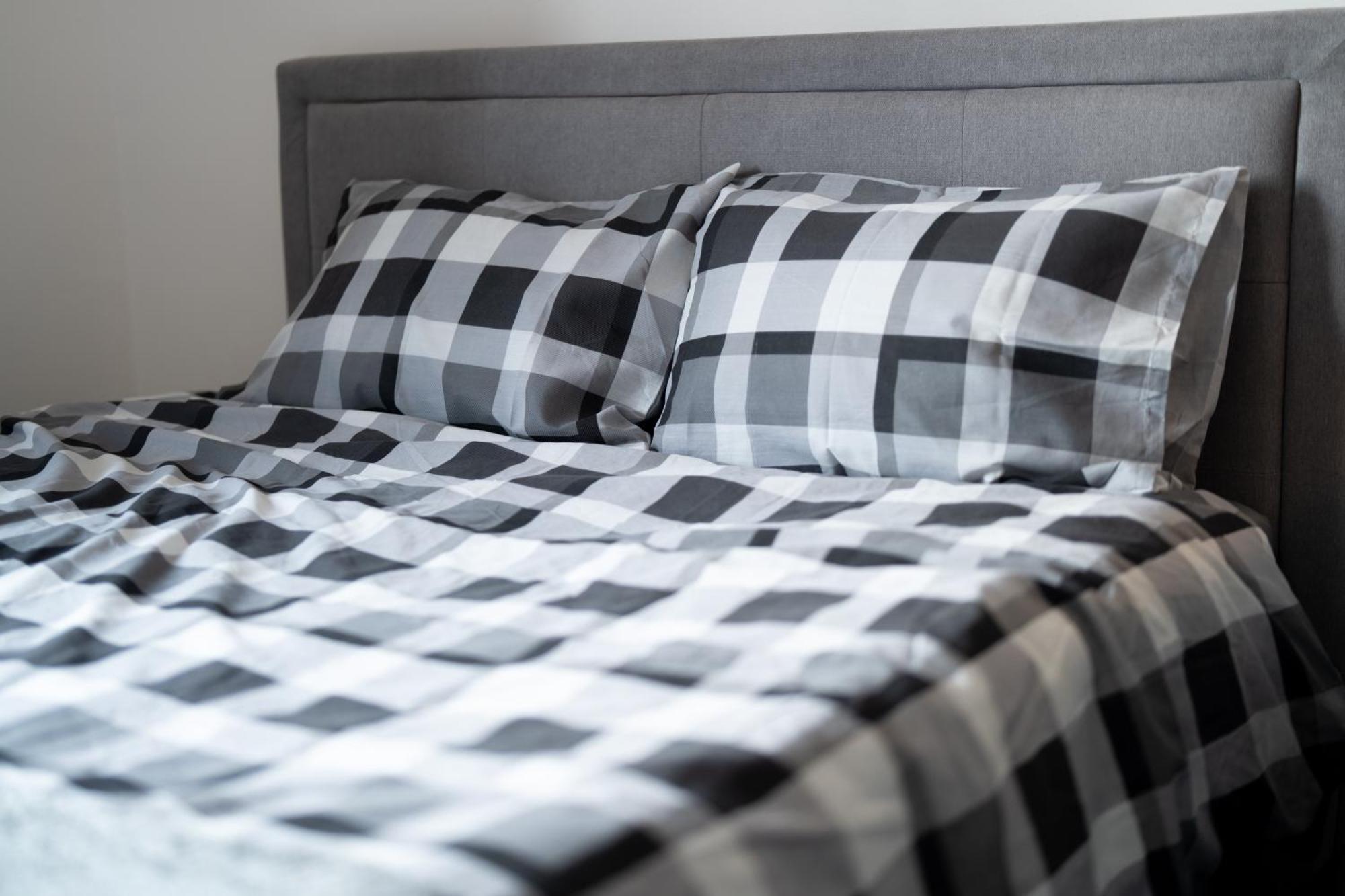 Apartment Quay House - Salford - 2bdr Sleeps 7, Spacious & Quiet - Free Parking - Close To Centre, United & The Lowry Manchester