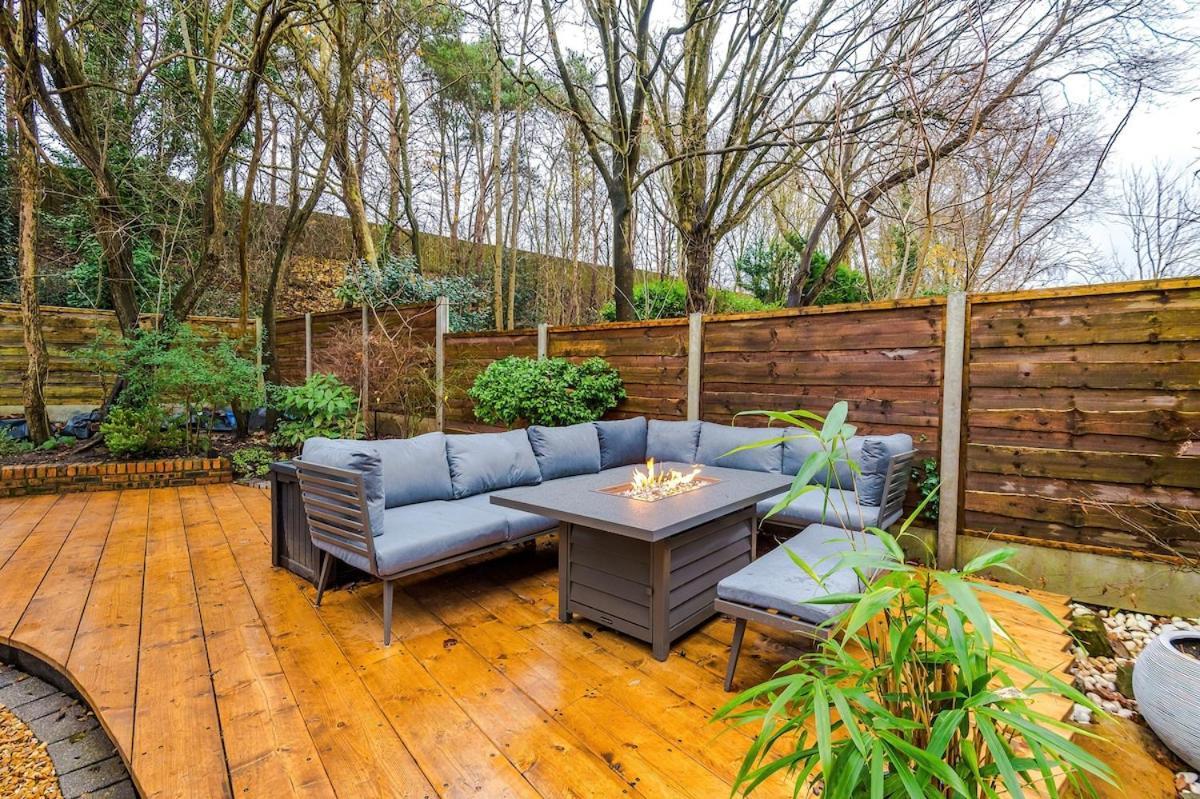 Unique In Northenden Urban Oasis Sleeps 8 Holiday home Manchester
