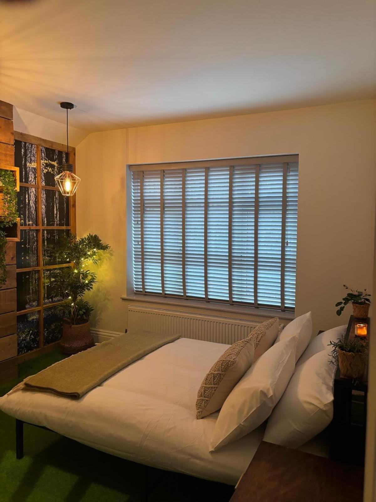 Unique In Northenden Urban Oasis Sleeps 8 * Manchester