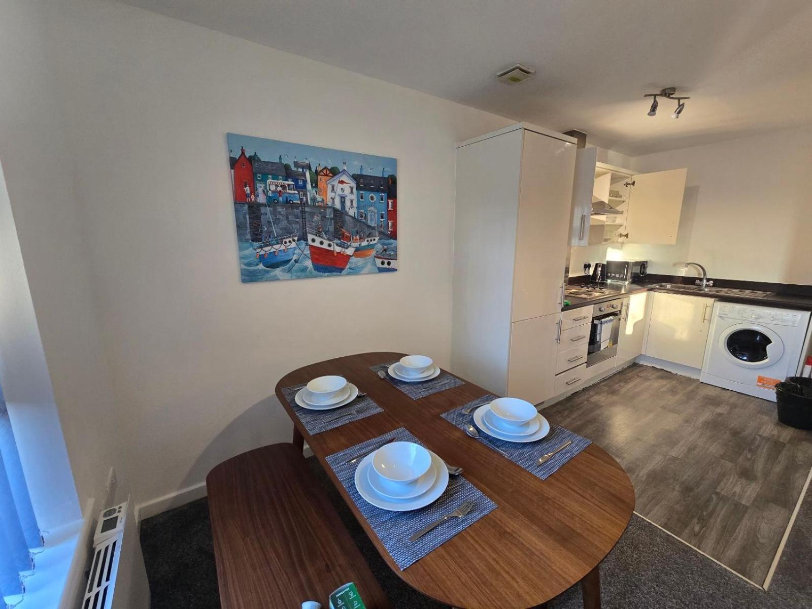 2br Apt, Etihad Stadium, Access, Sleeps 6 Apartment Manchester