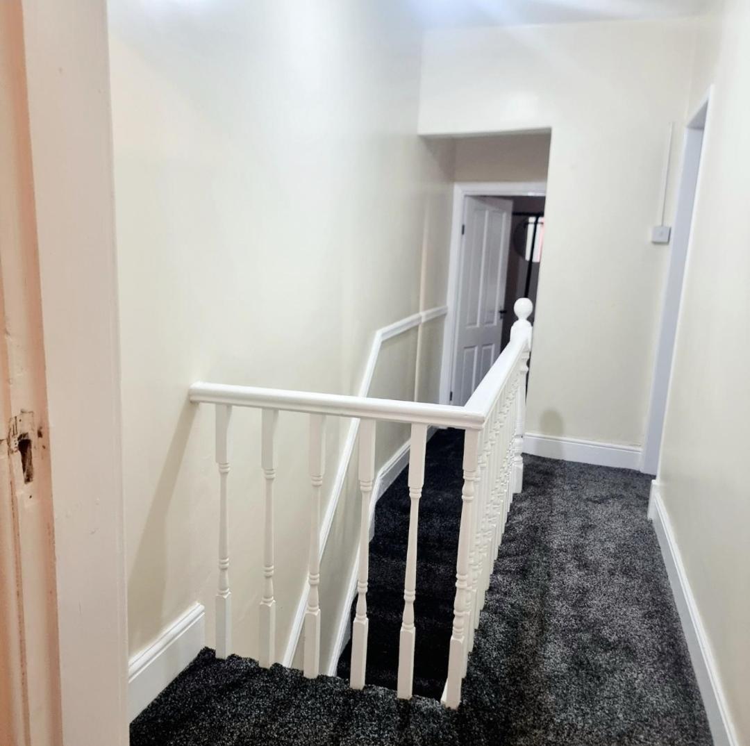 Apartment 2 Beds Suburb Nestled Nook