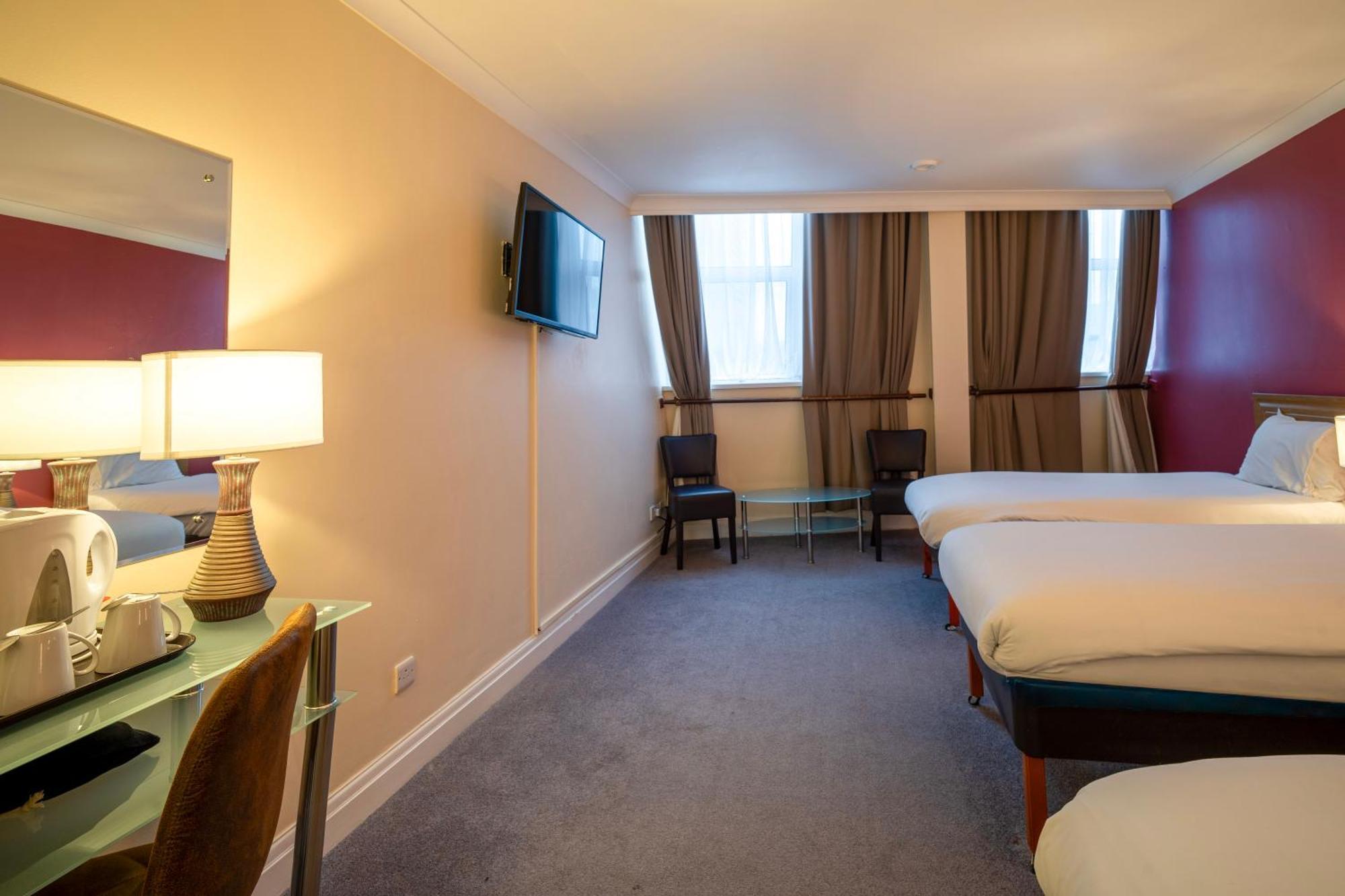 Sachas Hotel 3*