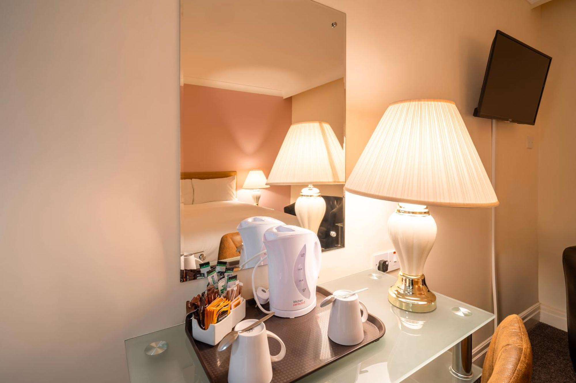 Sachas Hotel
