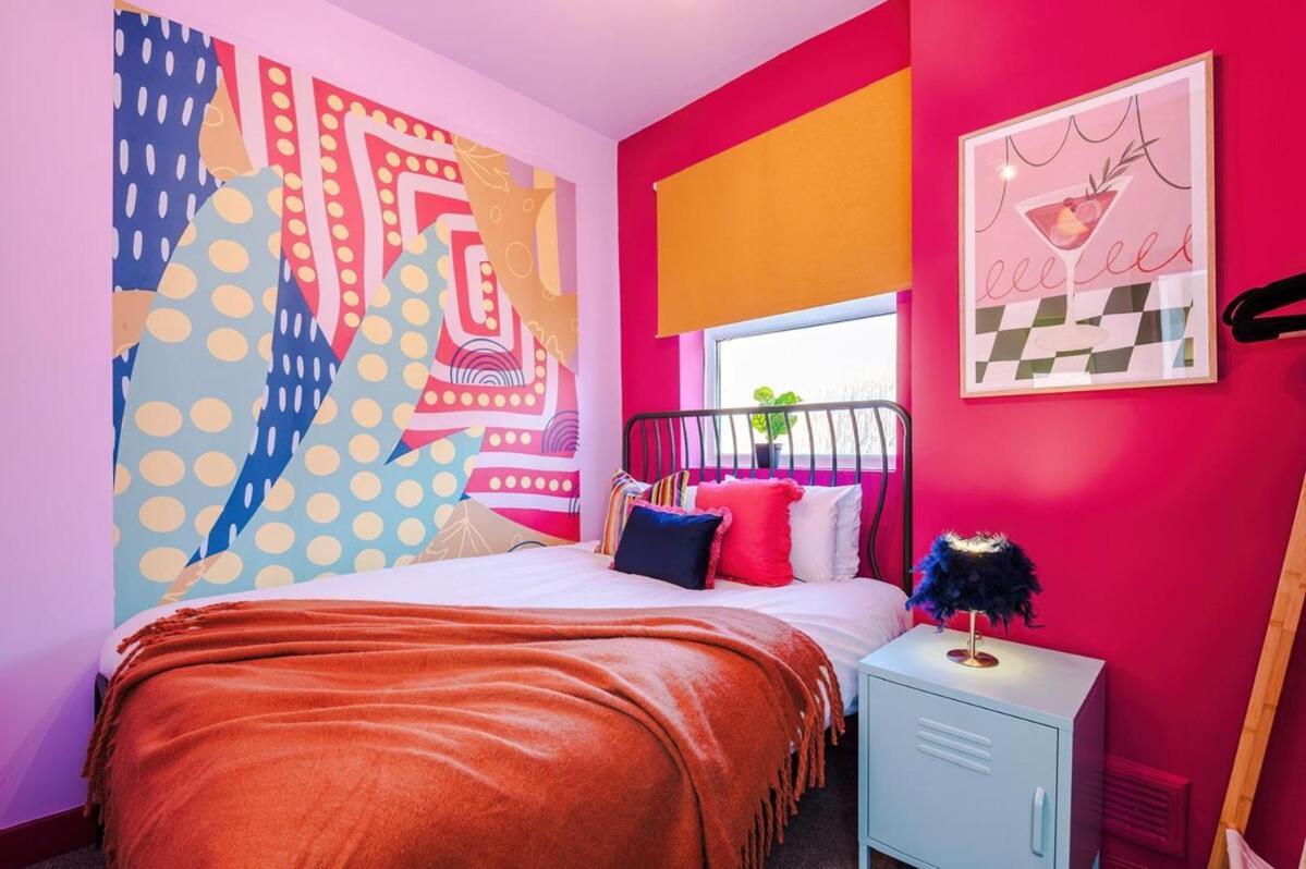6-bed Funky Getaway Unique Vibes * Manchester