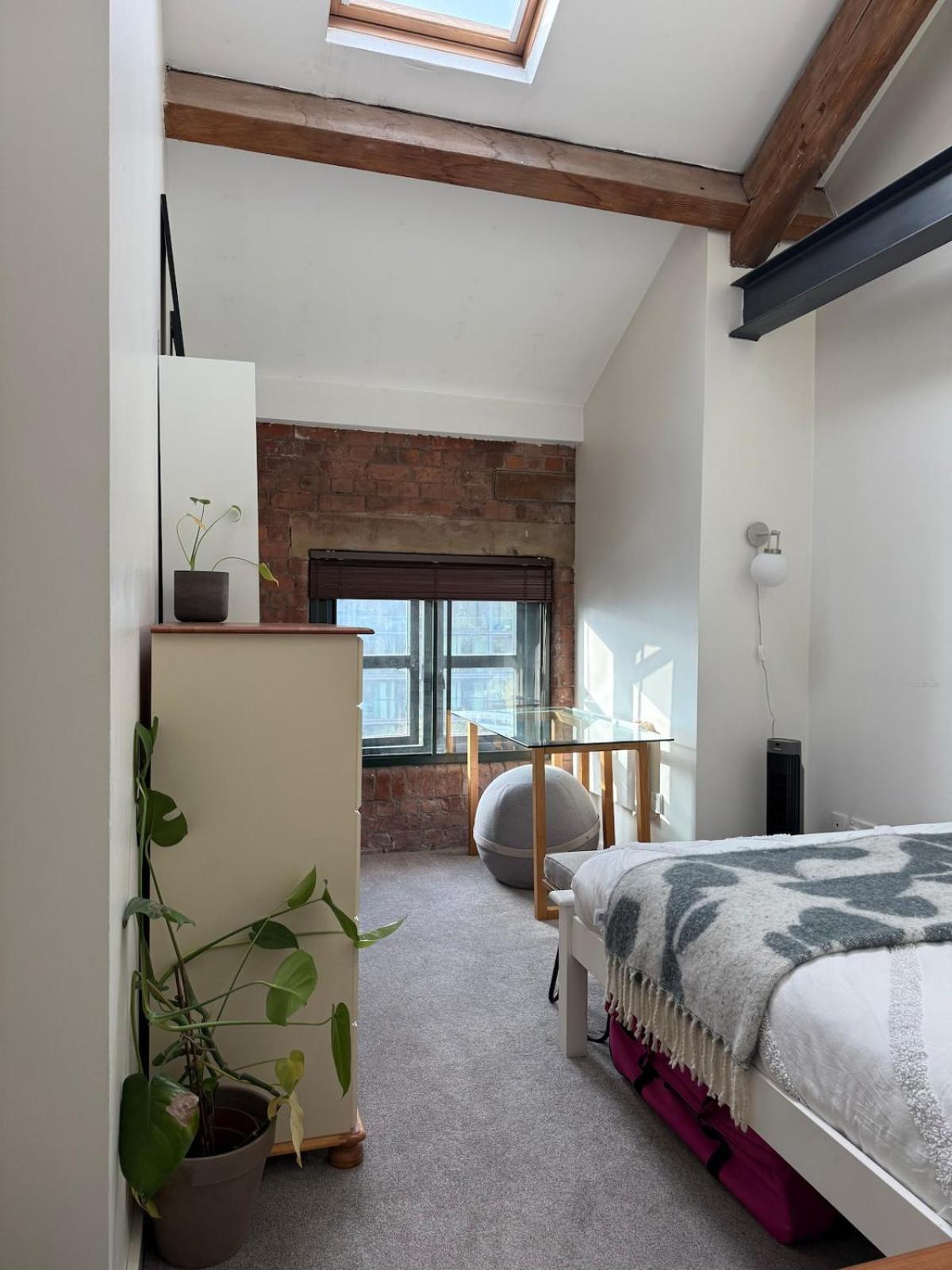 Lovely 2-bed Loft In Centre Apartment