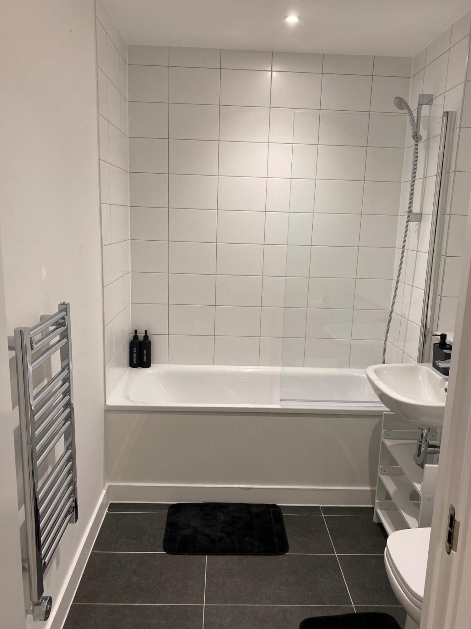 Apartment Terrace Retreat-cinema & Free Parking Manchester