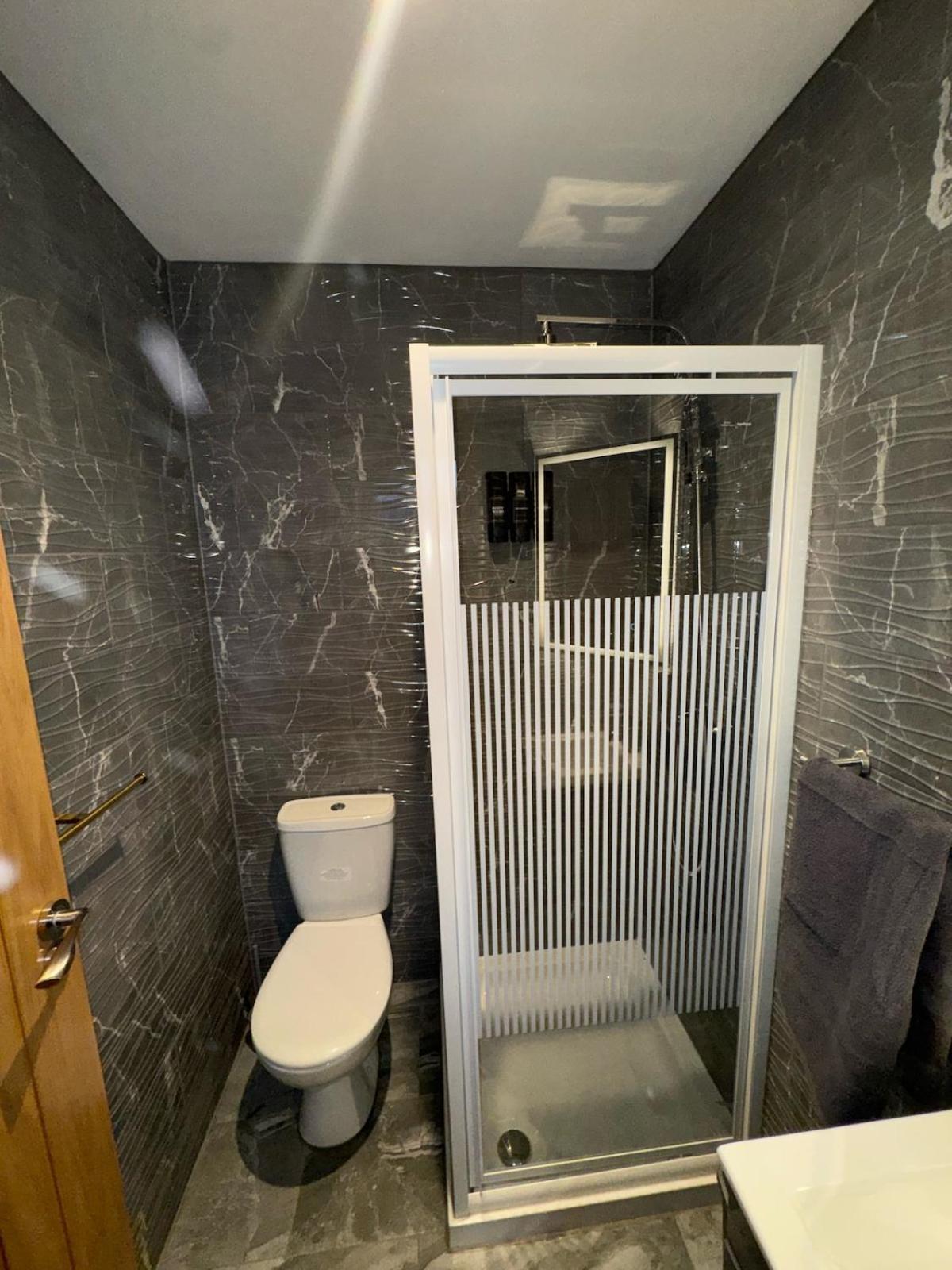 M16 Deluxe - 2 Apartment *