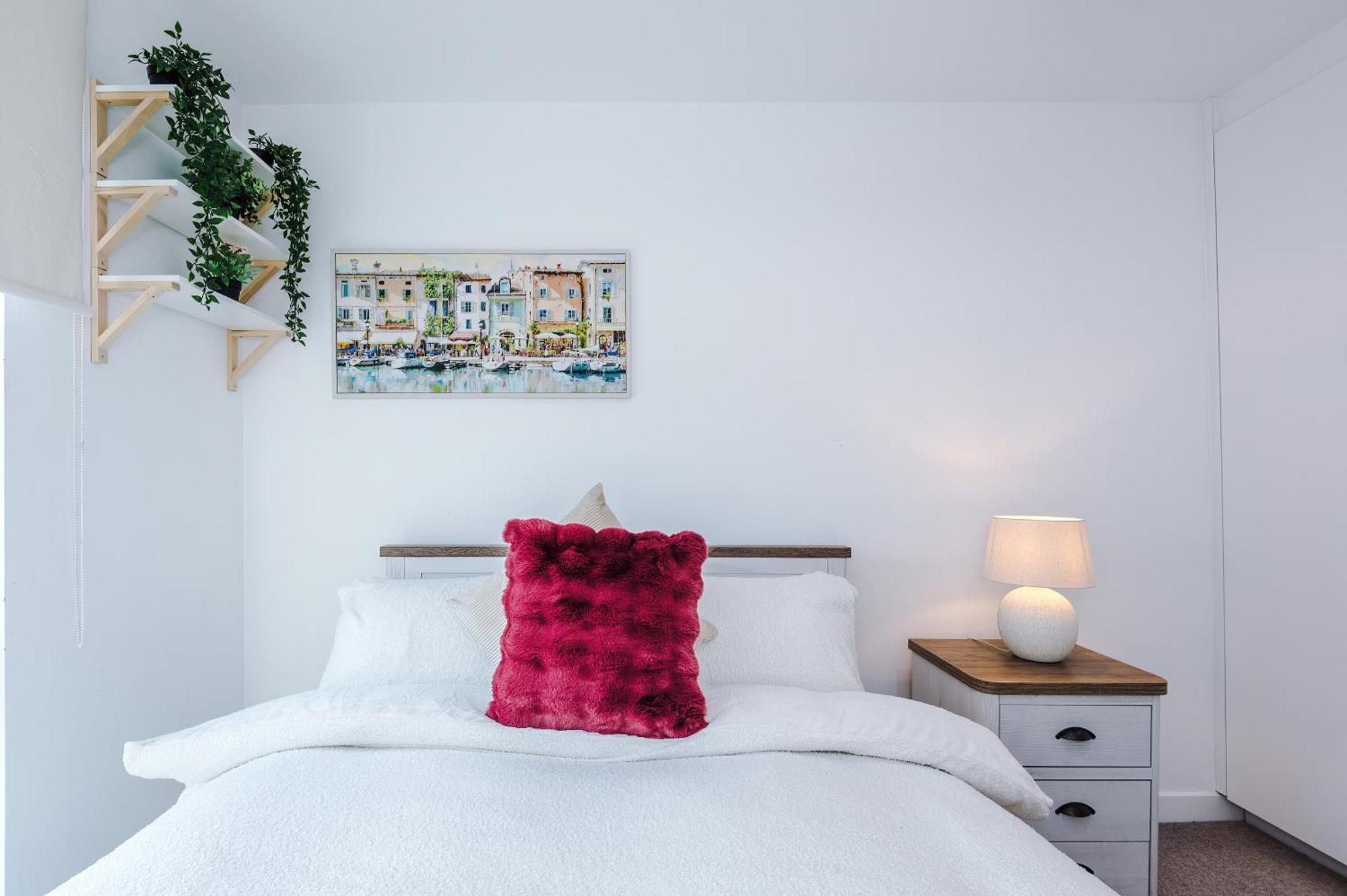 Free Parking, Centre 3bed Apartment, Balcony With Amazing Views, Sleeps 6 * Manchester