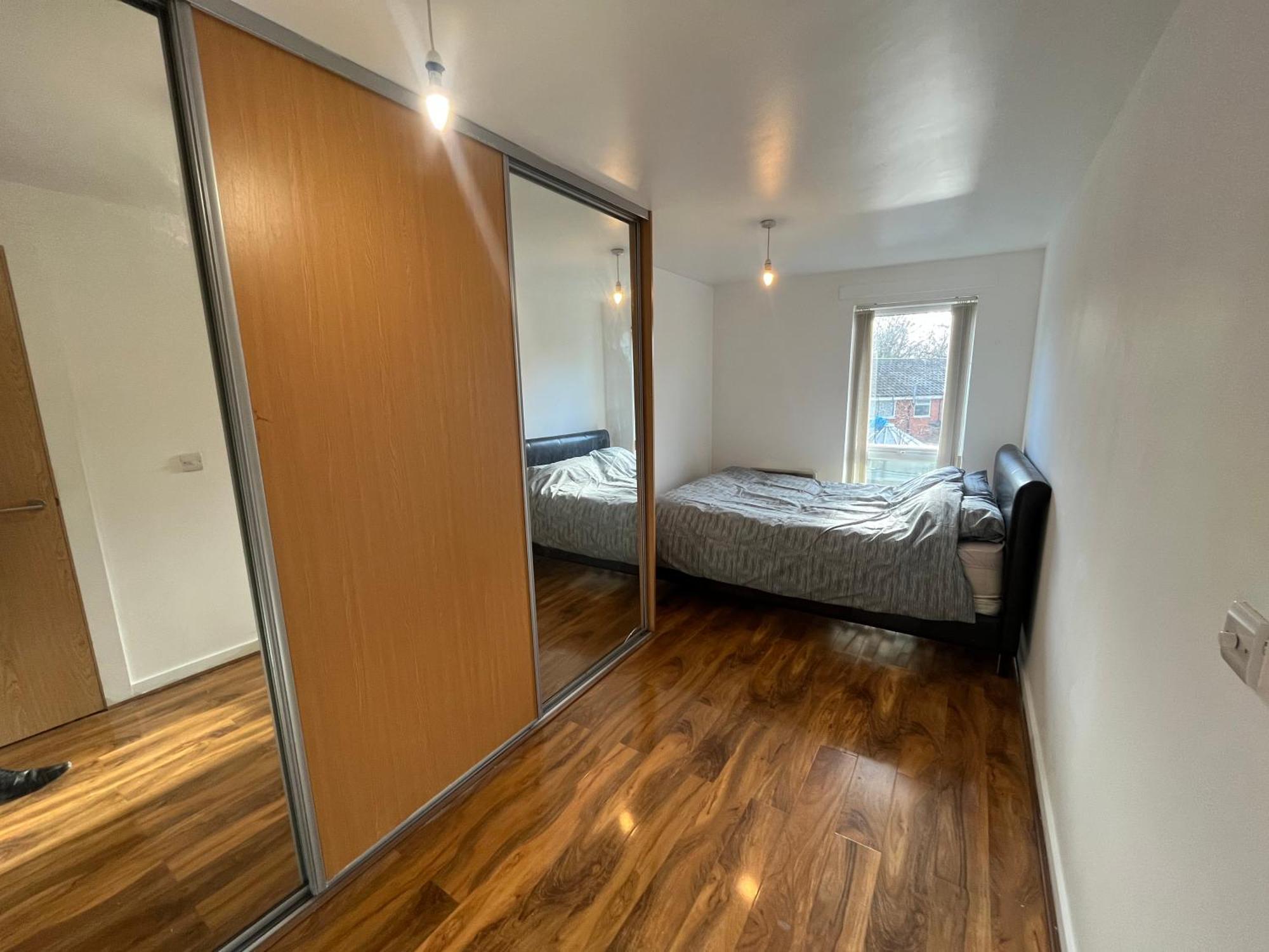 Apartment Cosy 2 Bedroom Apartment In Manchester Manchester