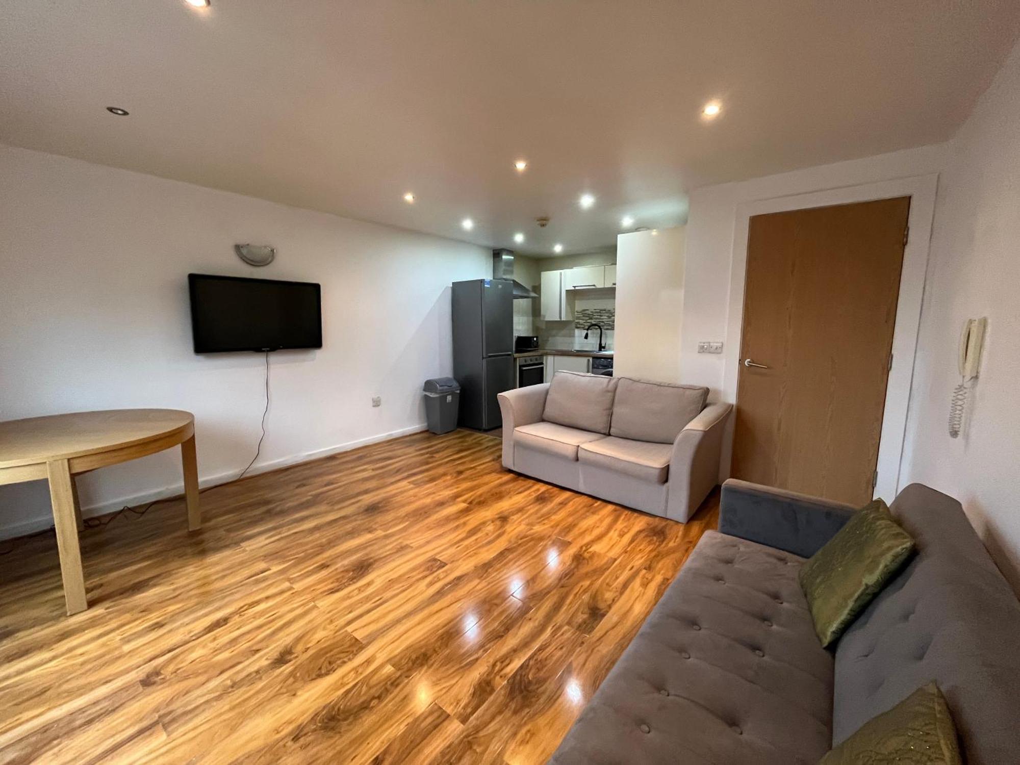 Cosy 2 Bedroom Apartment In Manchester
