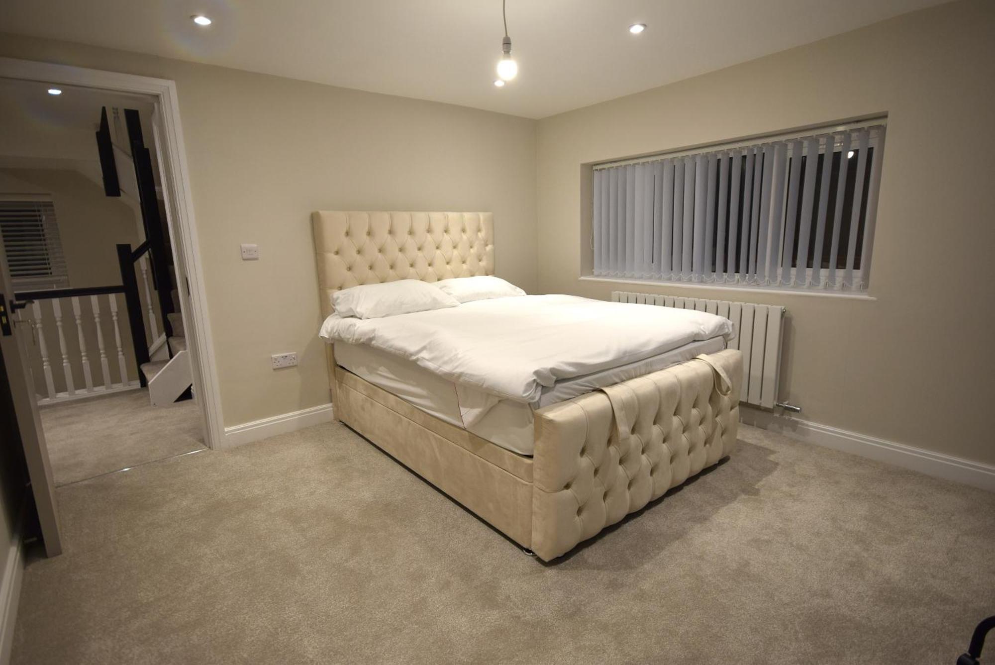 4-bedroom Parking Garden & Porch Holiday home Manchester