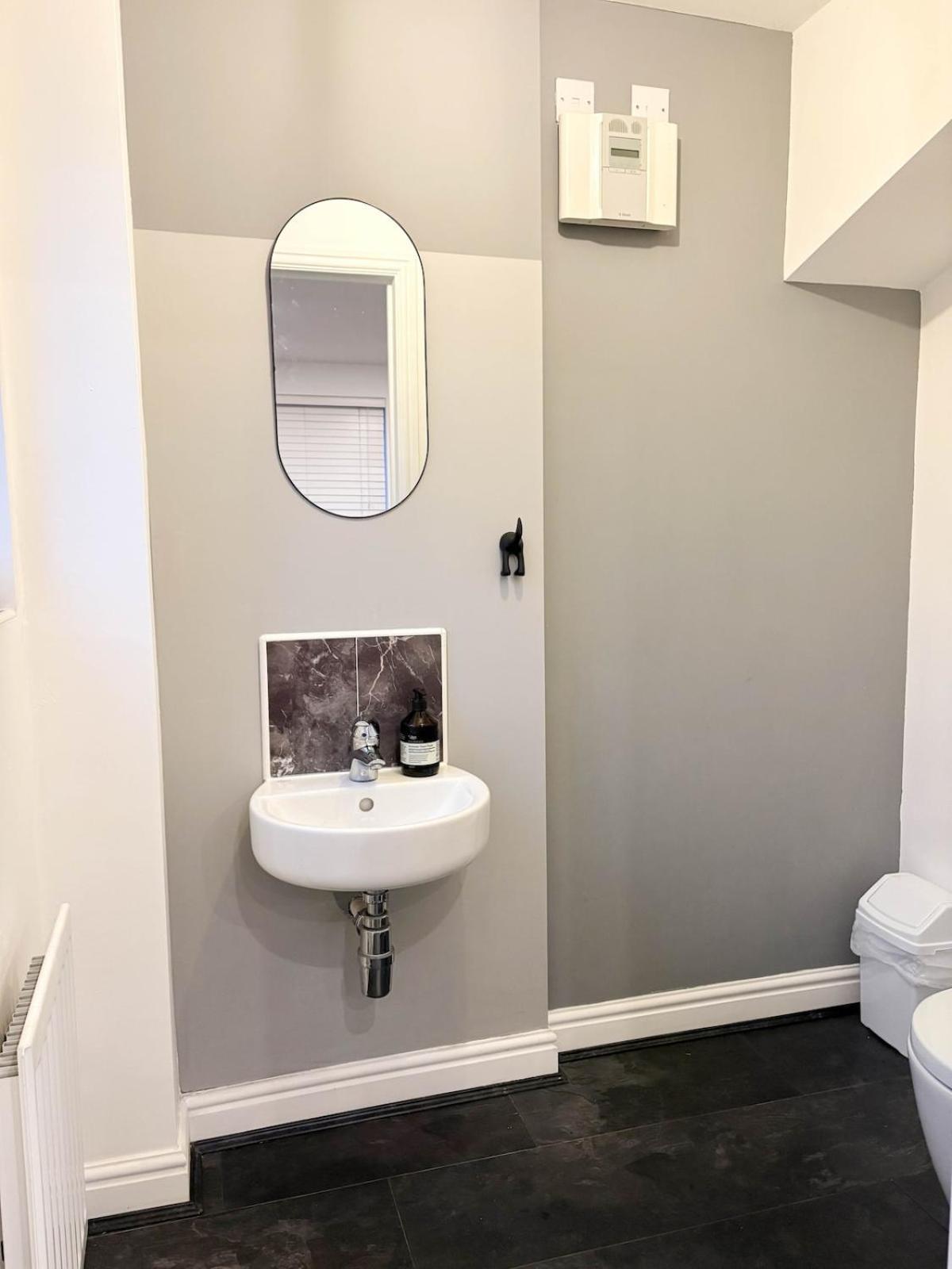 New Near Etihad & Coop Live Manchester