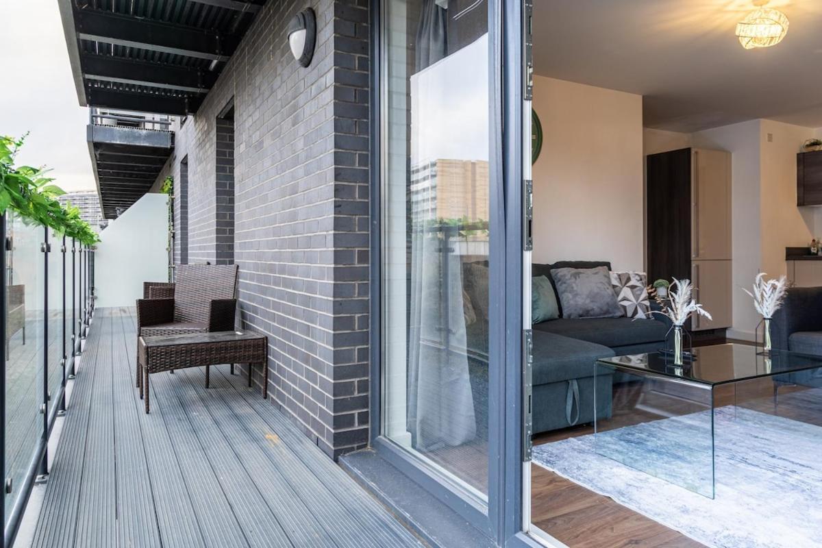 Centre ,salford,lakeside Apartment Manchester