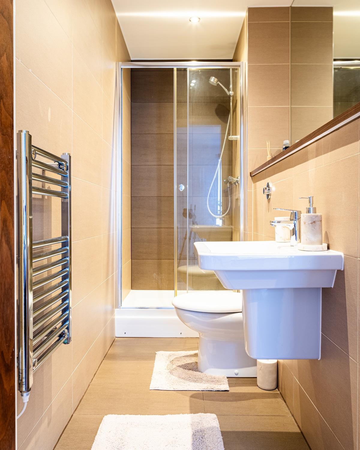 Centre ,salford,lakeside Apartment Manchester