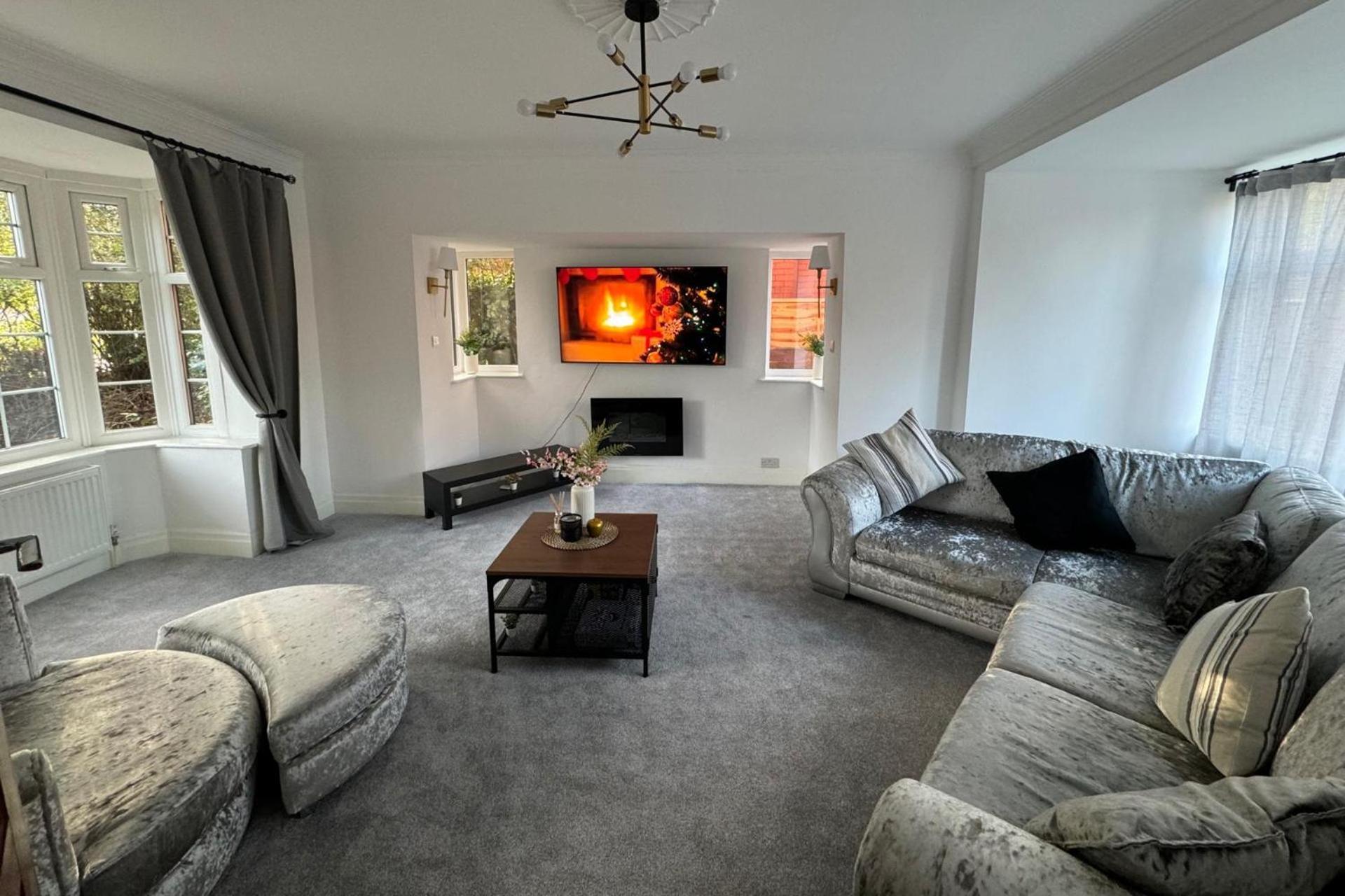 Holiday home Oasis - Spacious 5 Bedroom House