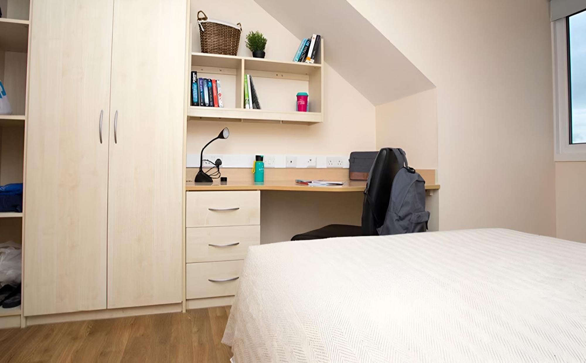 Heald Court Student Only, Ensuite At *