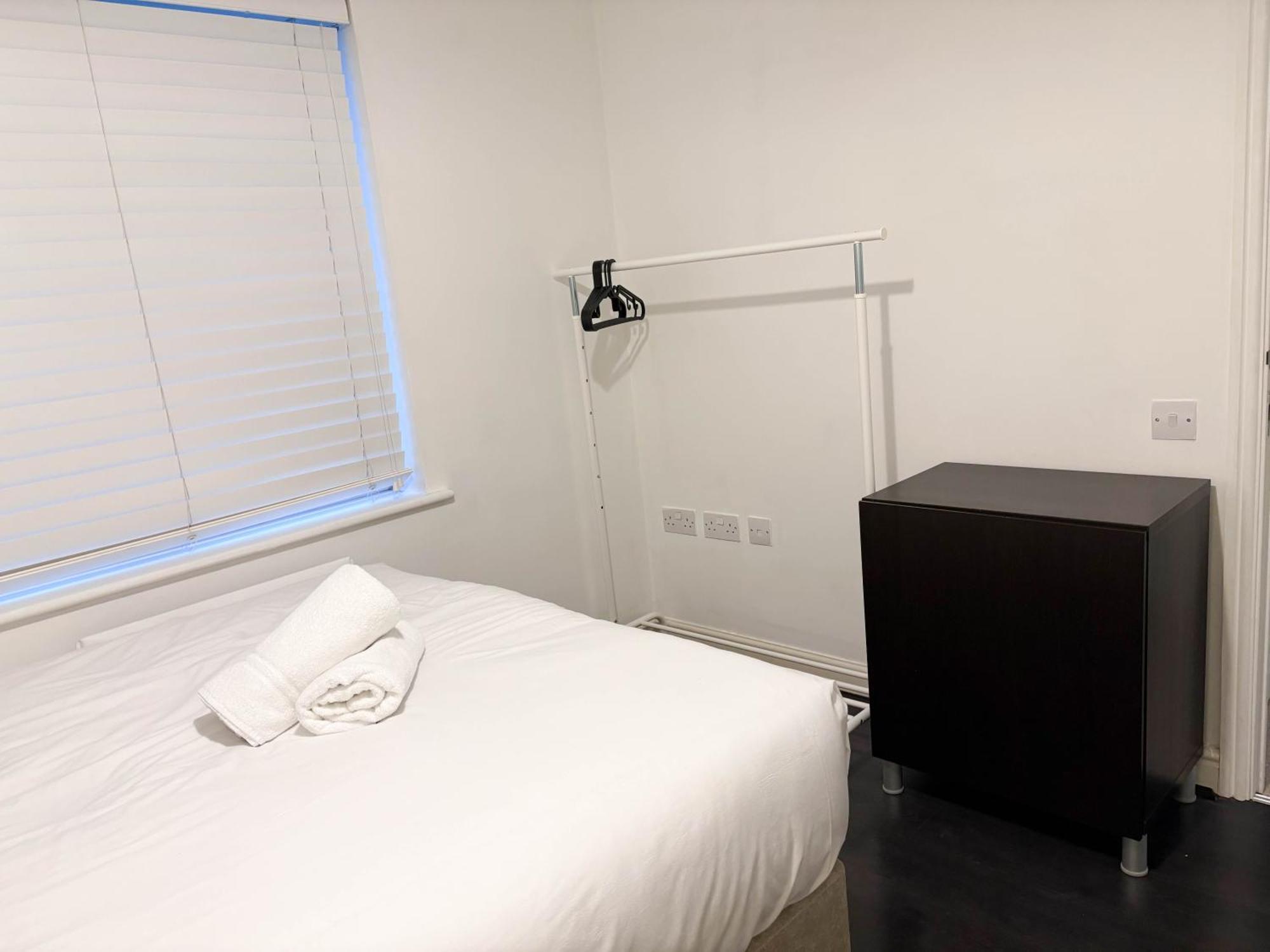 New Near Etihad & Coop Live * Manchester