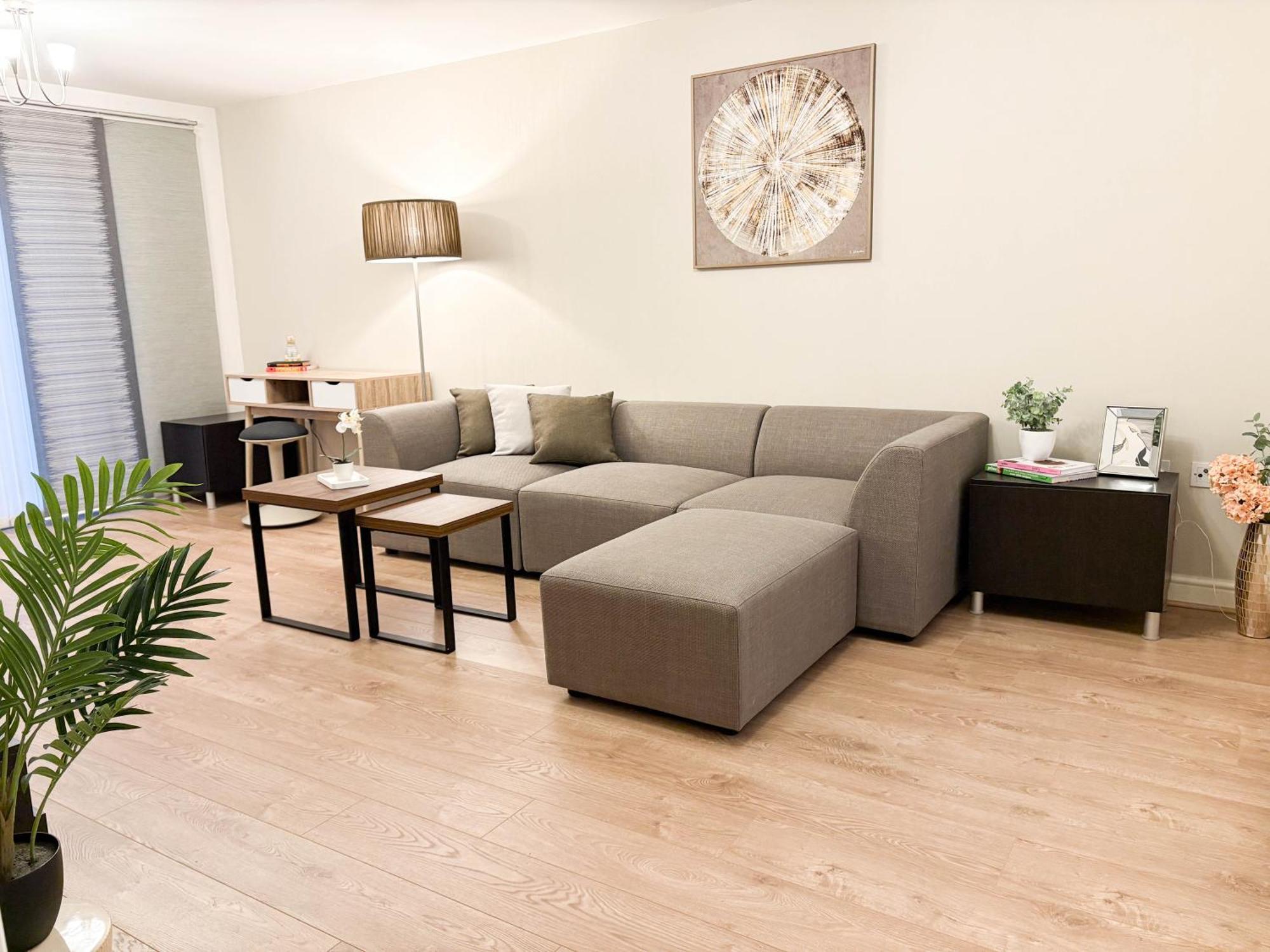 New Near Etihad & Coop Live Holiday home