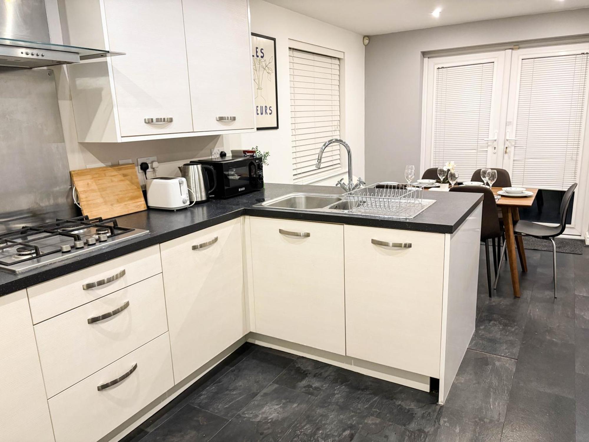 New Near Etihad & Coop Live * Manchester