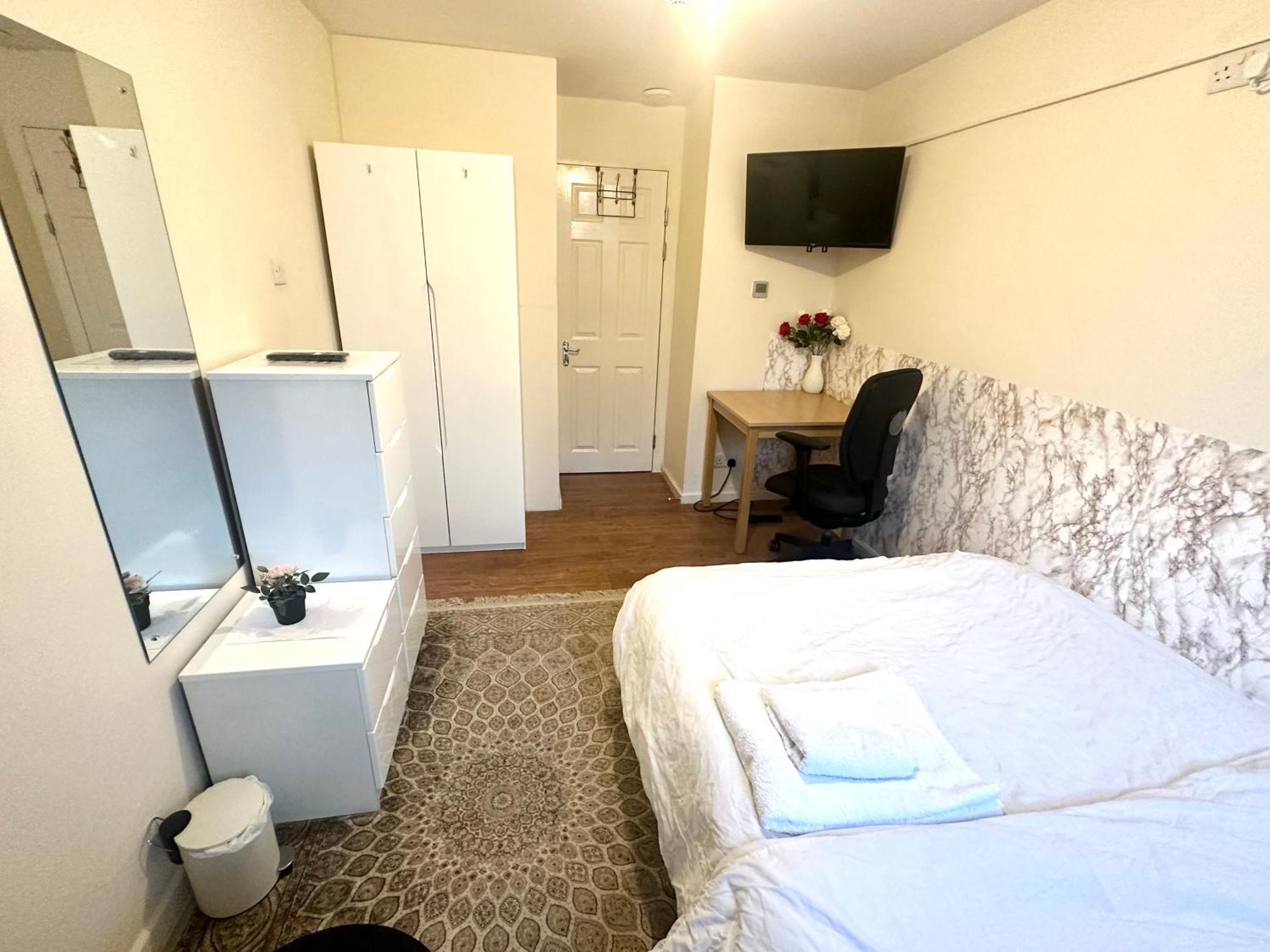 Mos' Place Guest house